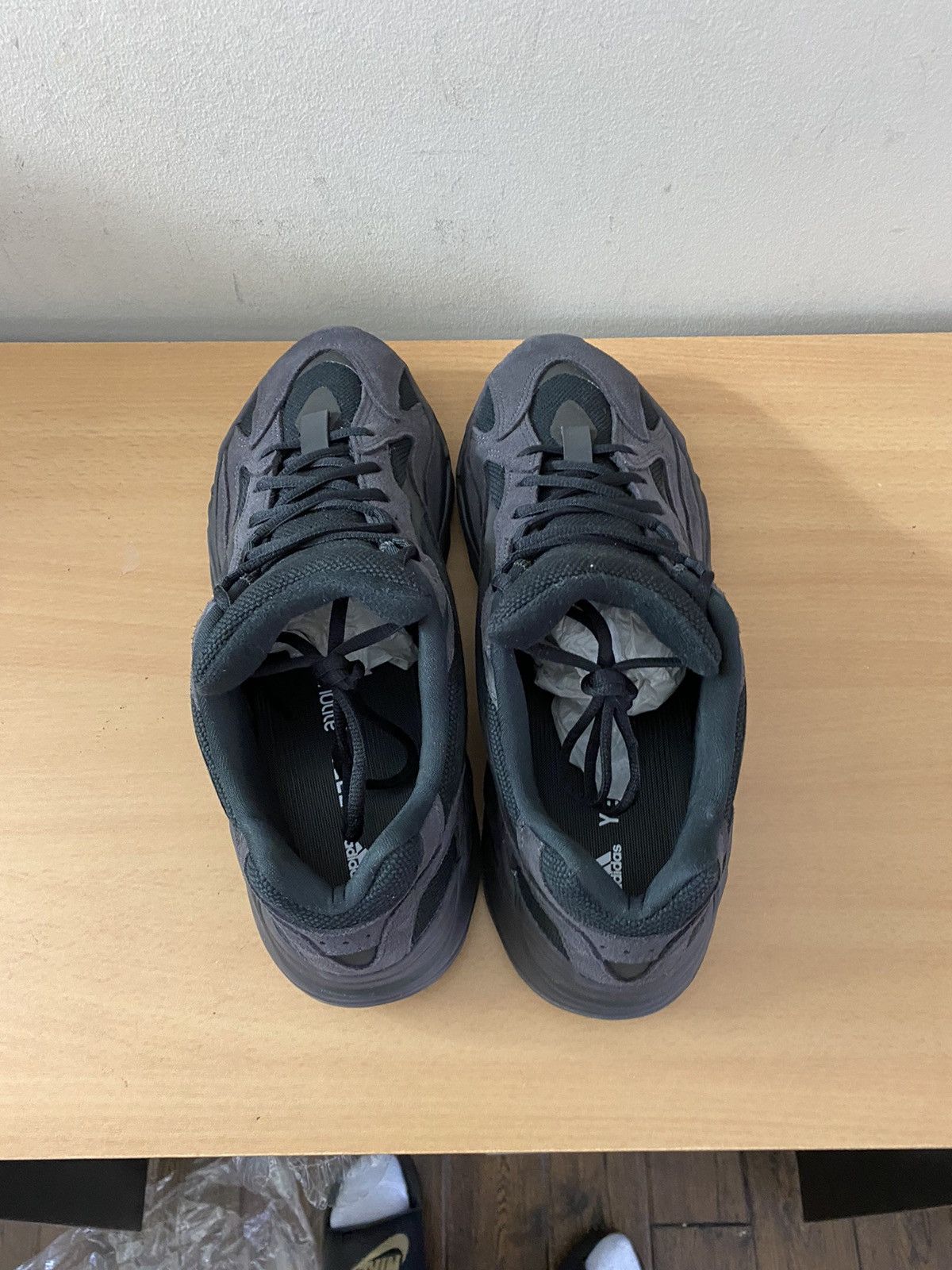 Adidas × Kanye West Yeezy 700 V2 ‘Vanta’ Size US 11.5 / EU 44-45 - 4 Thumbnail