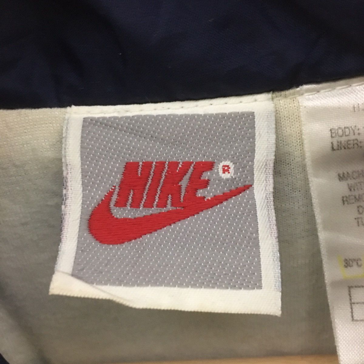 Nike × Vintage Vintage 90s Nike Sweater Nike Light Jacket Nike Windbreaker Size US M / EU 48-50 / 2 - 8 Thumbnail