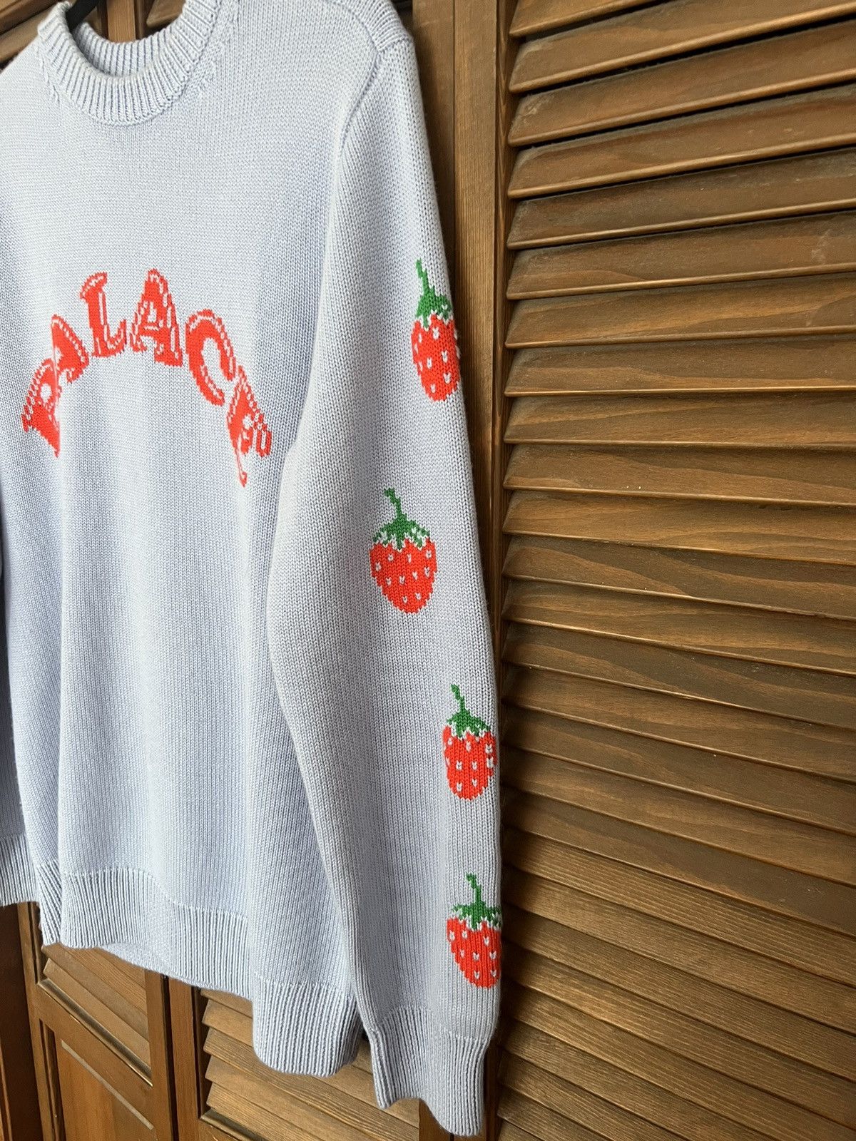 Palace Strawberry Knit Large 2024