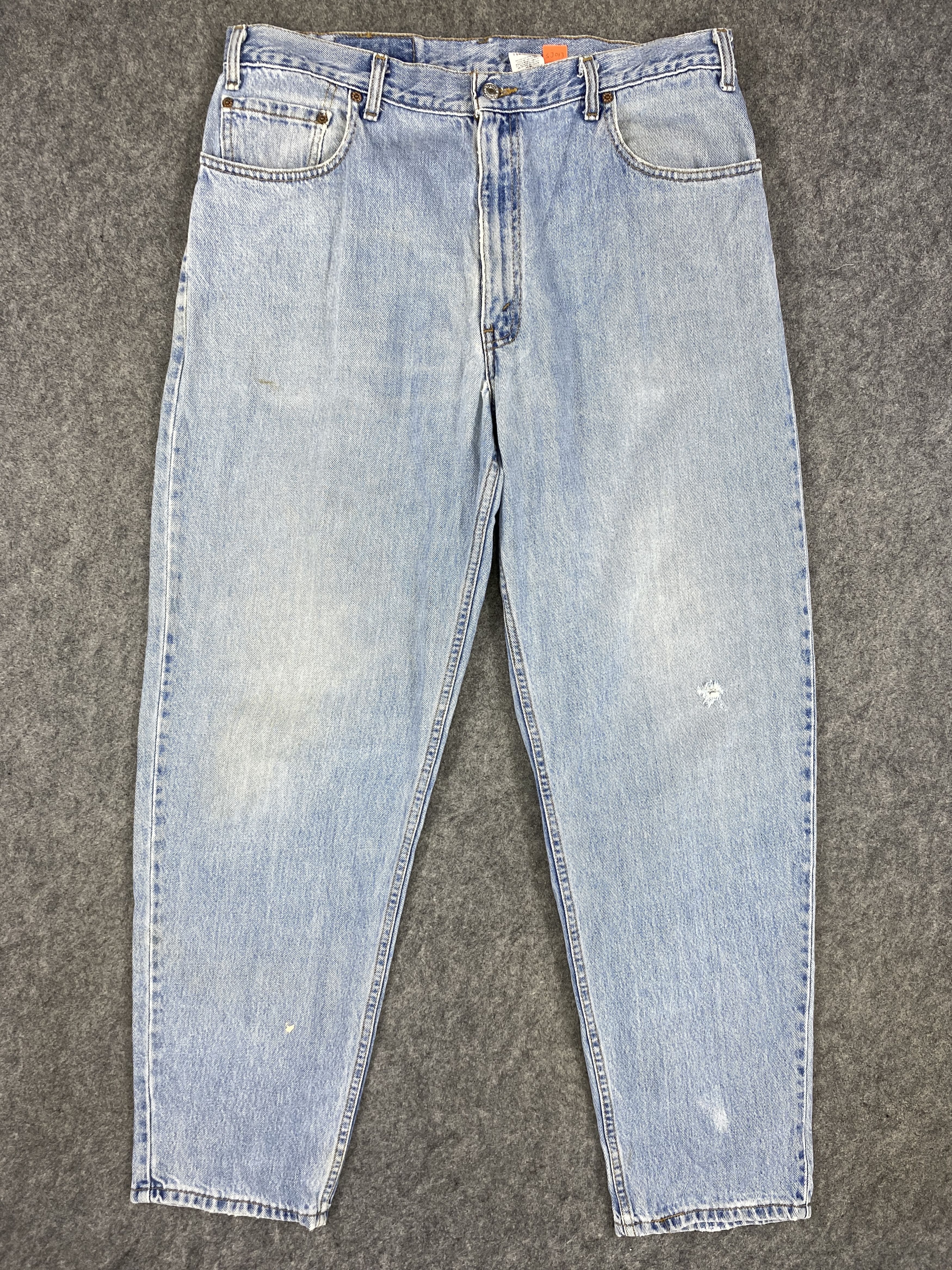 Levi's Mid Blue Vintage Levi's 560 Jeans 37x32.5 Denim -SJ013 Size US 37 - 1 Thumbnail
