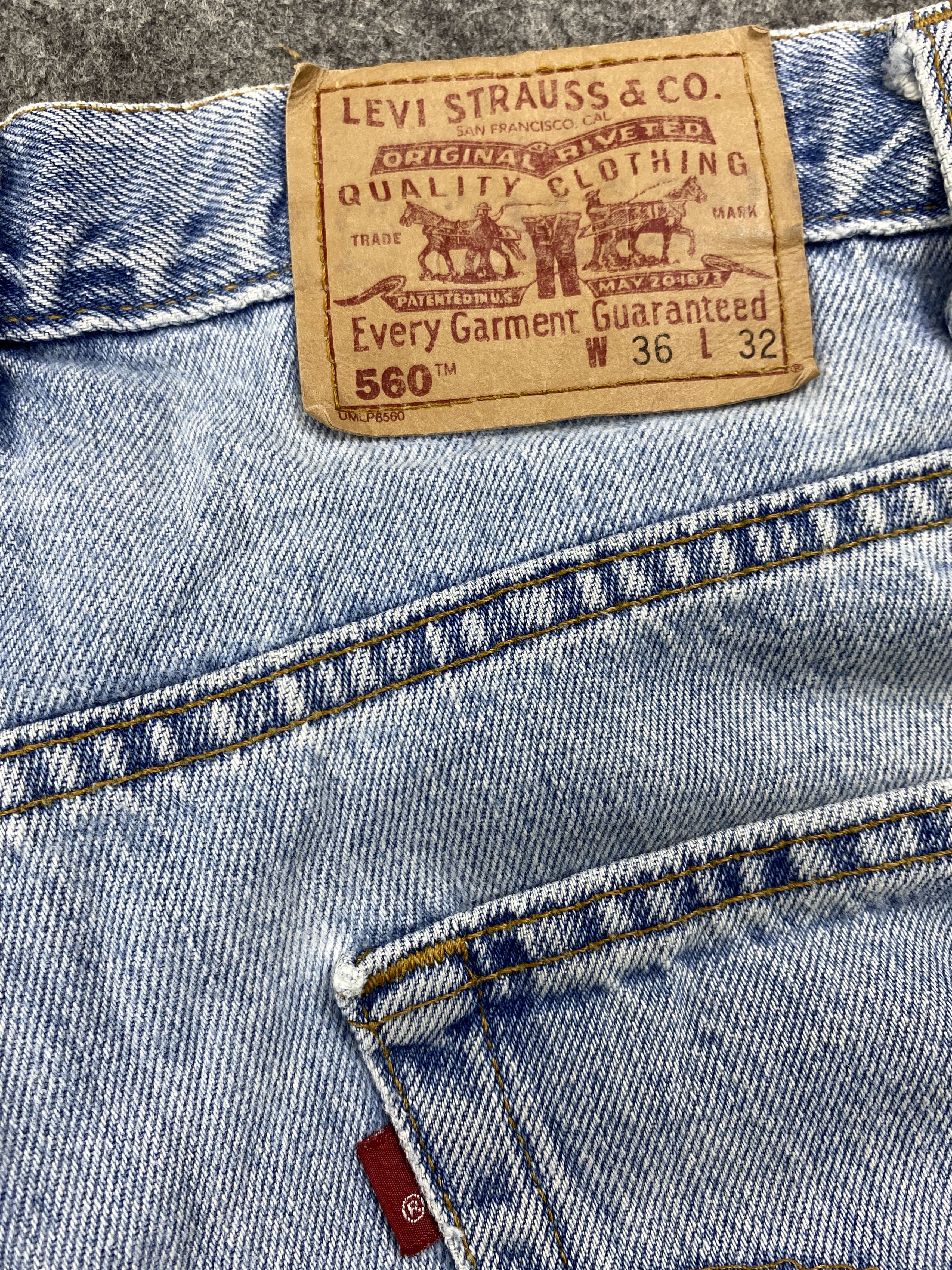 Levi's Mid Blue Vintage Levi's 560 Jeans 37x32.5 Denim -SJ013 Size US 37 - 10 Thumbnail