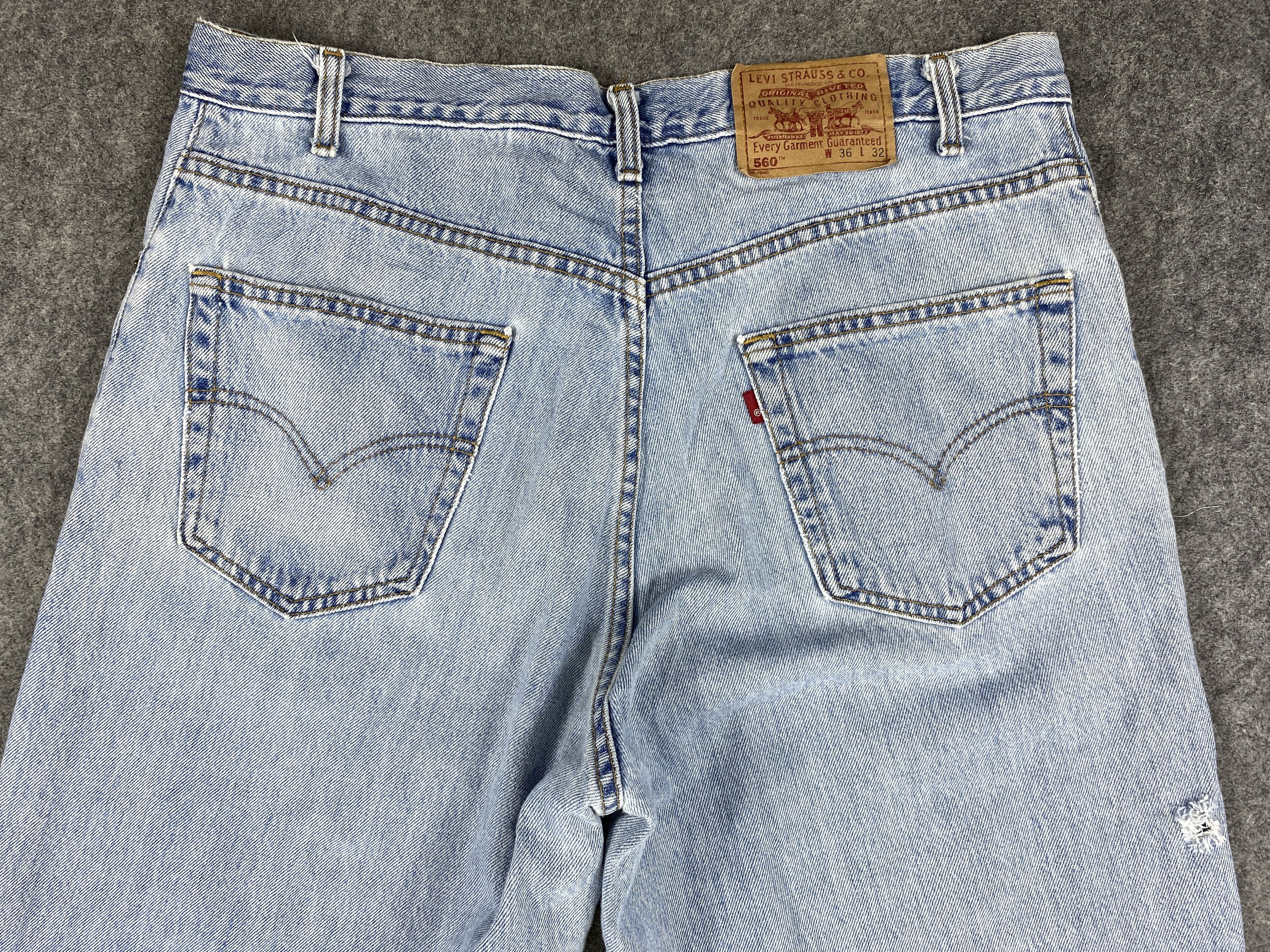 Levi's Mid Blue Vintage Levi's 560 Jeans 37x32.5 Denim -SJ013 Size US 37 - 4 Thumbnail