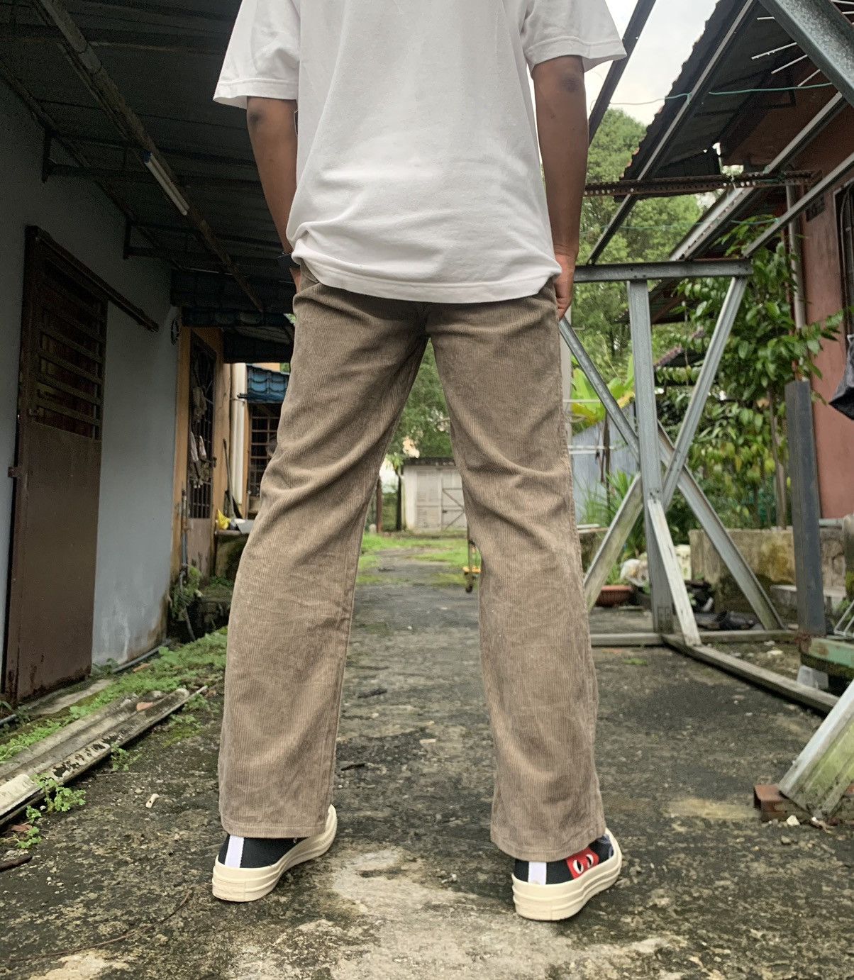 Levi's Vintage Clothing 👹Vintage Levis Movin On Brown Baggy Corduroy Denim Size US 30 / EU 46 - 5 Thumbnail
