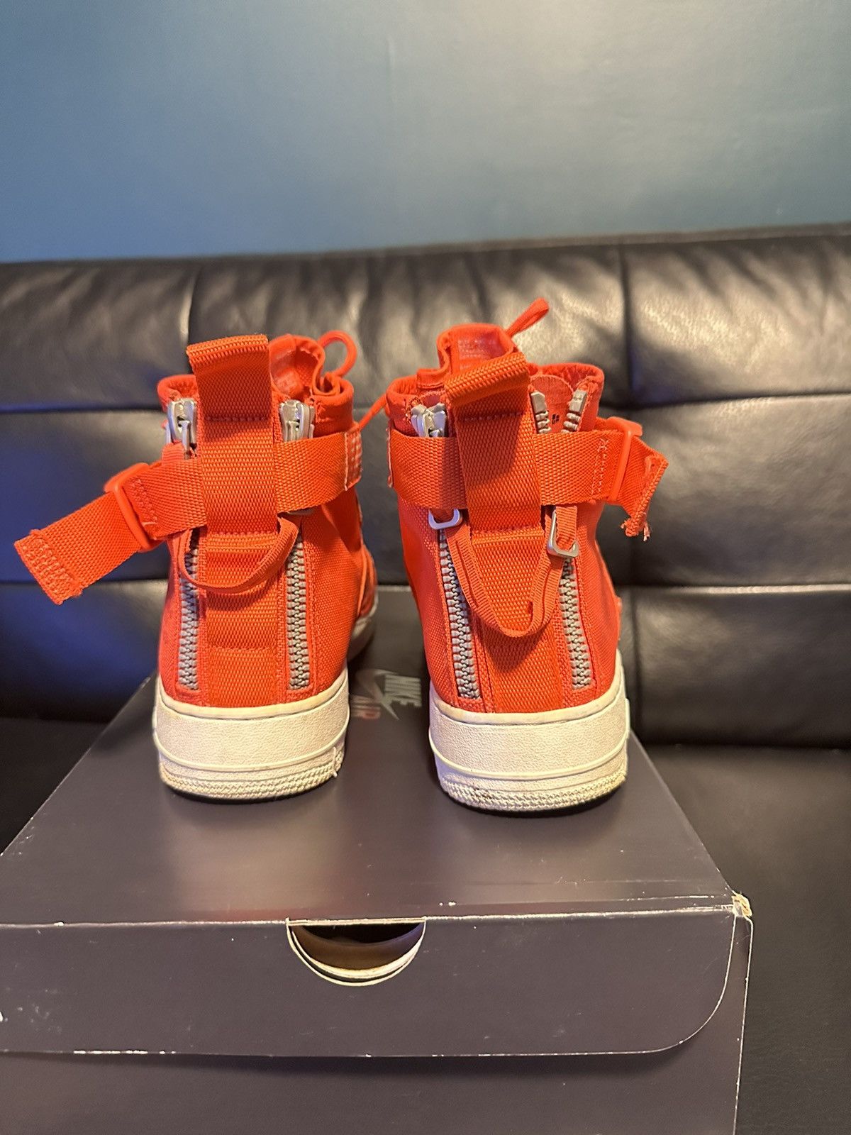 Nike Nike SF Air Force 1 Mid 'Team Orange Size US 11 / EU 44 - 5 Thumbnail