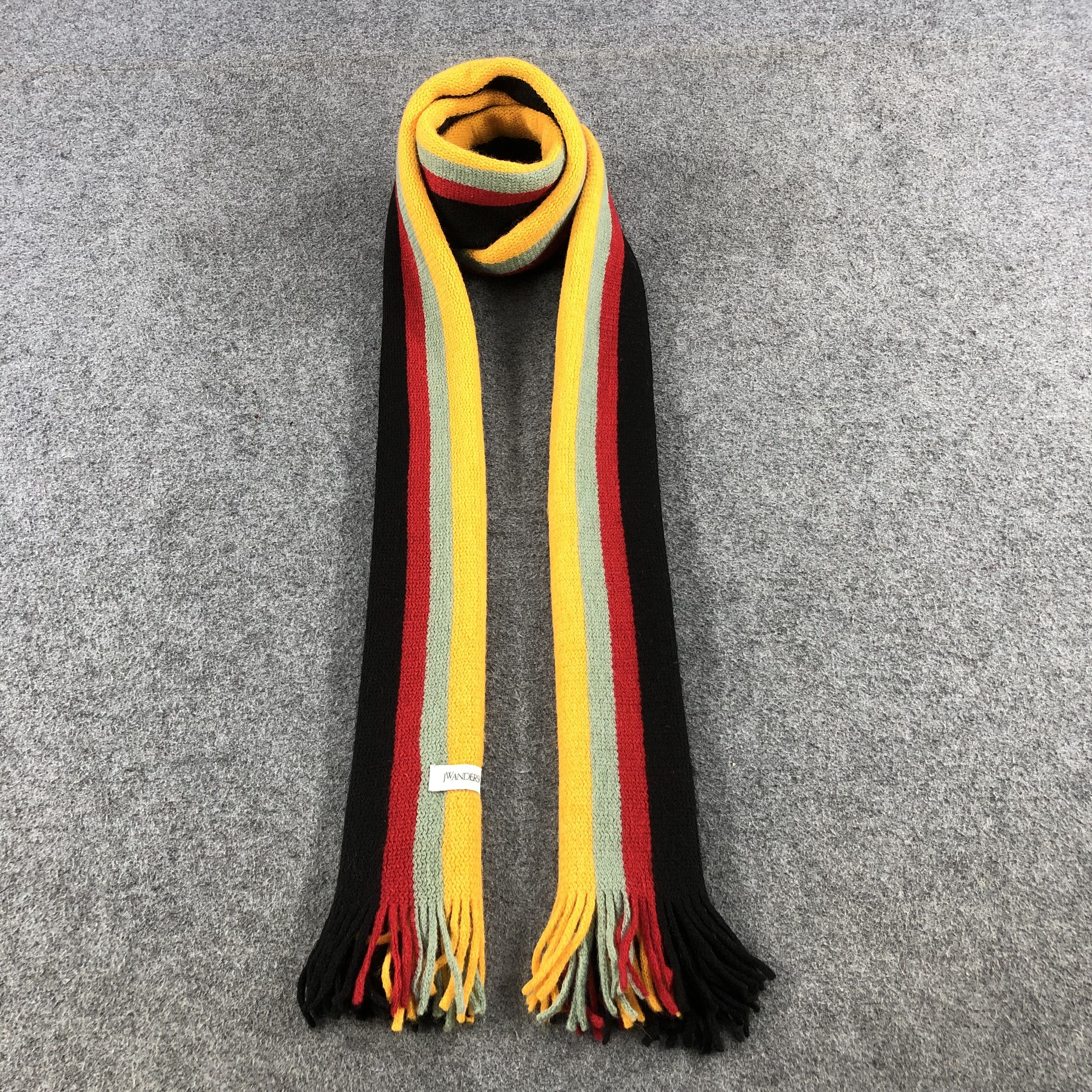 JW Anderson × Uniqlo Uniqlo X J. W Anderson Scarf Muffler Wool V615 Size ONE SIZE - 1 Thumbnail