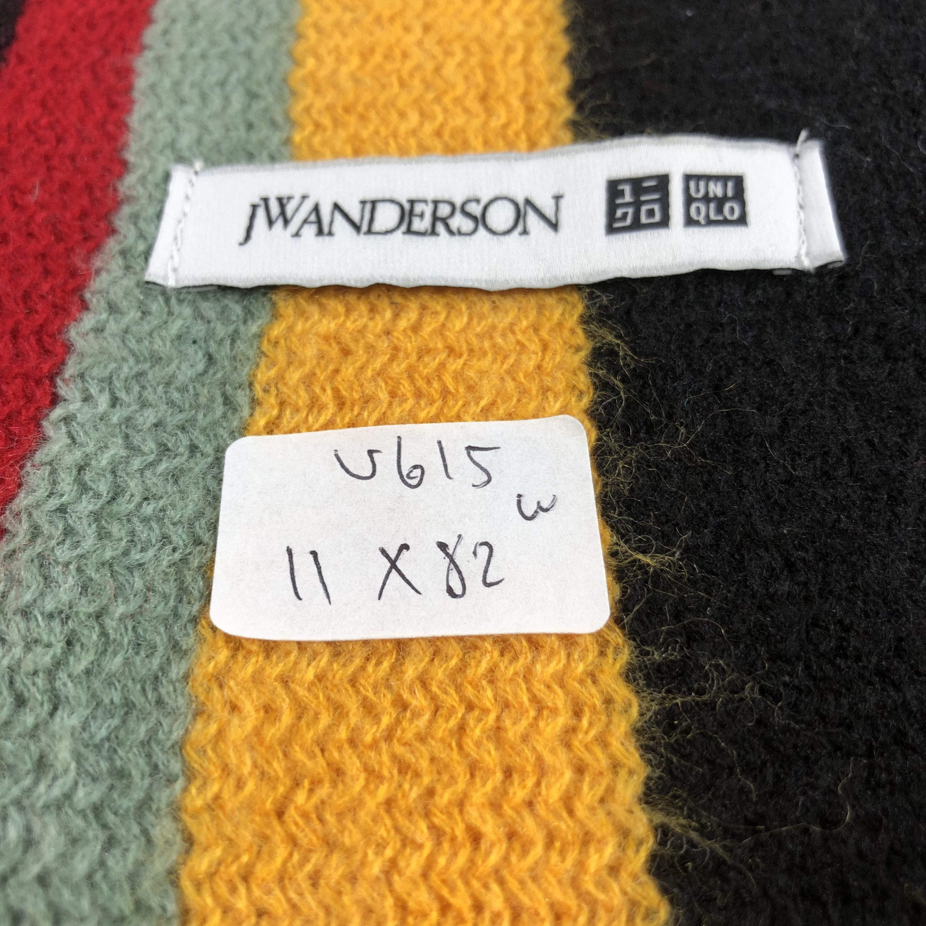 JW Anderson × Uniqlo Uniqlo X J. W Anderson Scarf Muffler Wool V615 Size ONE SIZE - 5 Thumbnail