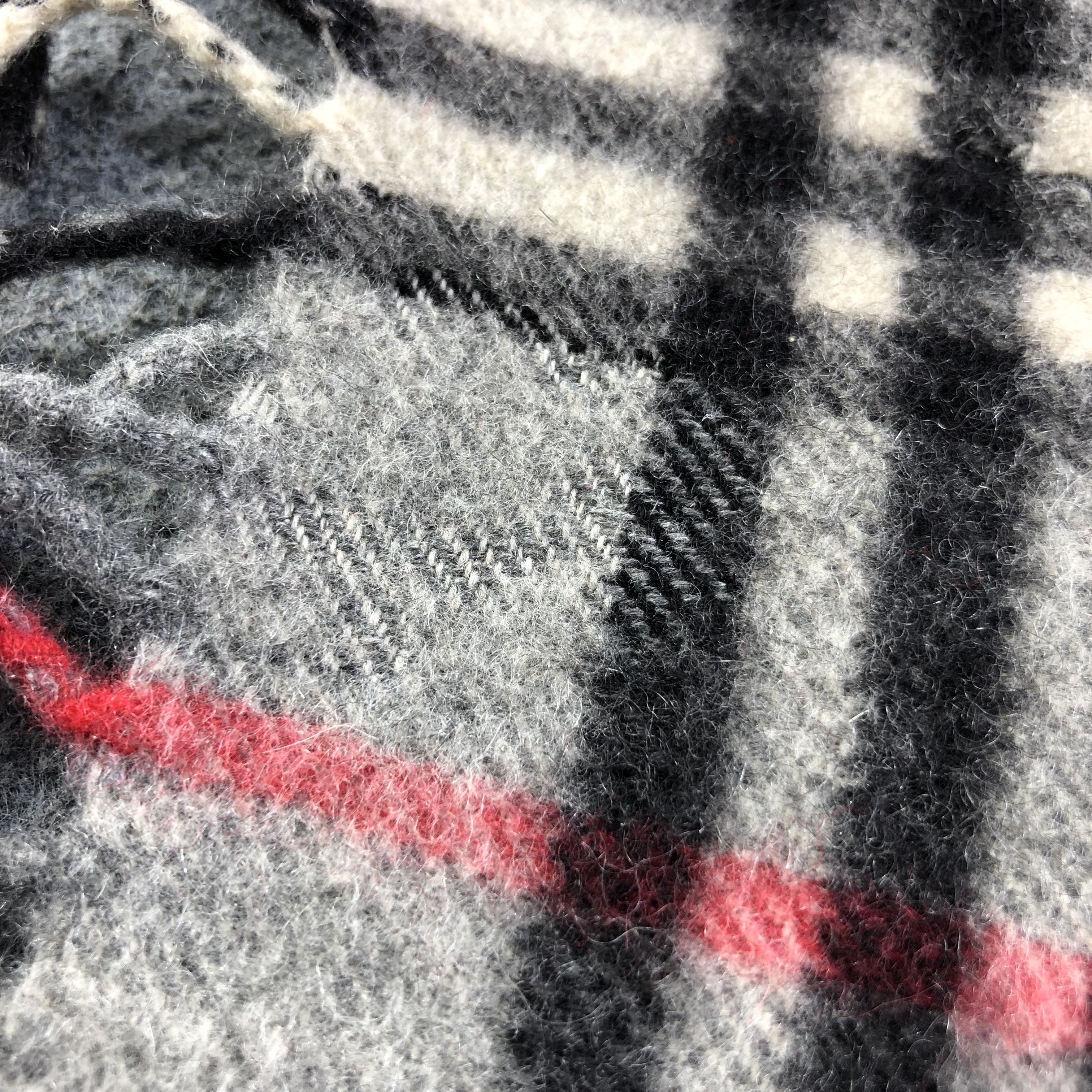 Burberry Burberrys Nova Check Grey Cashmere Scarf Muffler V1274 Size ONE SIZE - 24 Thumbnail