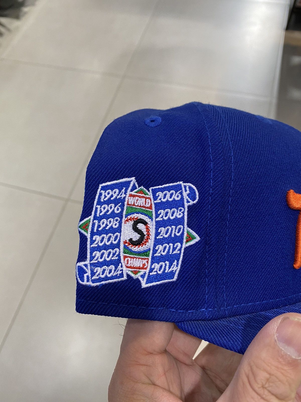 New Era × Supreme Supreme new era Hebrew Logo 7 1/8 1/4 1/2 5/8 fog essential Size ONE SIZE - 2 Thumbnail