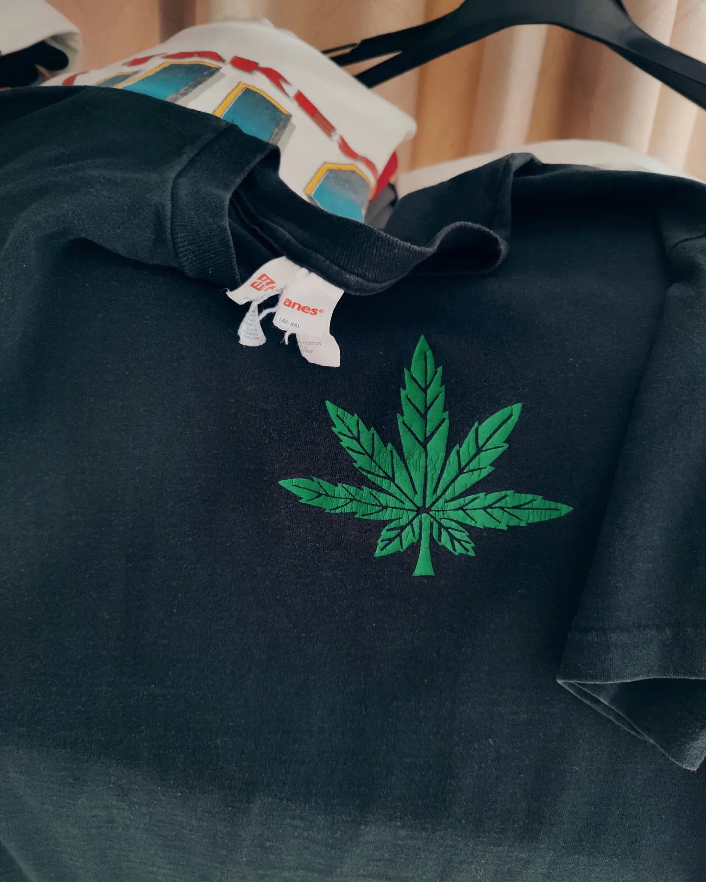 Hanes × Vintage vintage90s - A Day Without a Buzz is a Day that never was... Size US XL / EU 56 / 4 - 2 Thumbnail