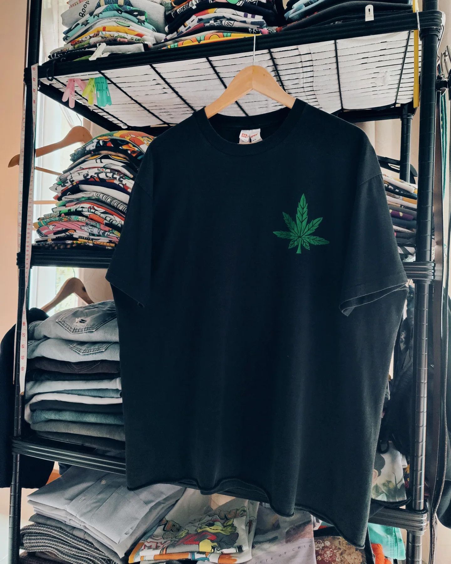 Hanes × Vintage vintage90s - A Day Without a Buzz is a Day that never was... Size US XL / EU 56 / 4 - 4 Thumbnail