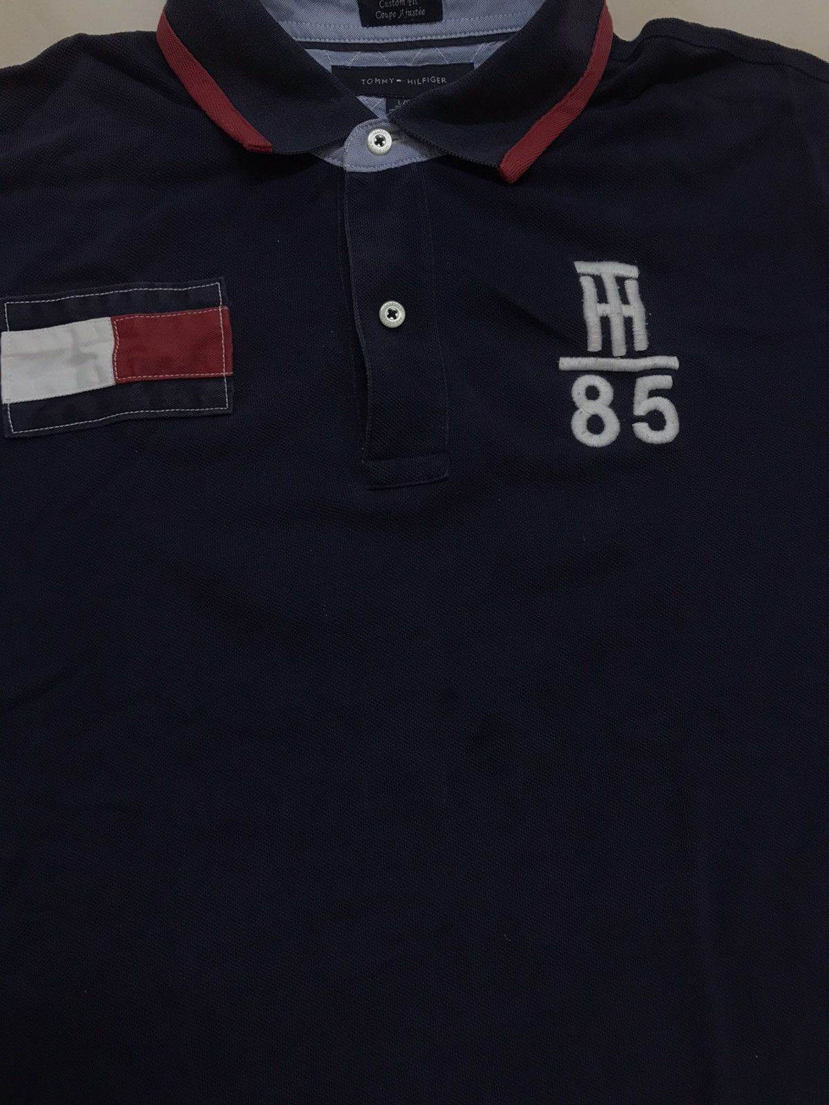 Tommy Hilfiger Vintage Tommy Hilfiger Polo Shirt Big Logo Rare Streetwear Size US L / EU 52-54 / 3 - 4 Thumbnail