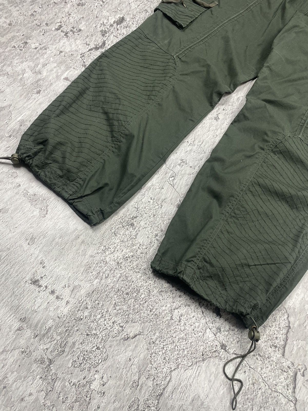 Vintage Vintage 90s NATO MILITARY CARGO Bondage Pants Size US 36 / EU 52 - 5 Thumbnail