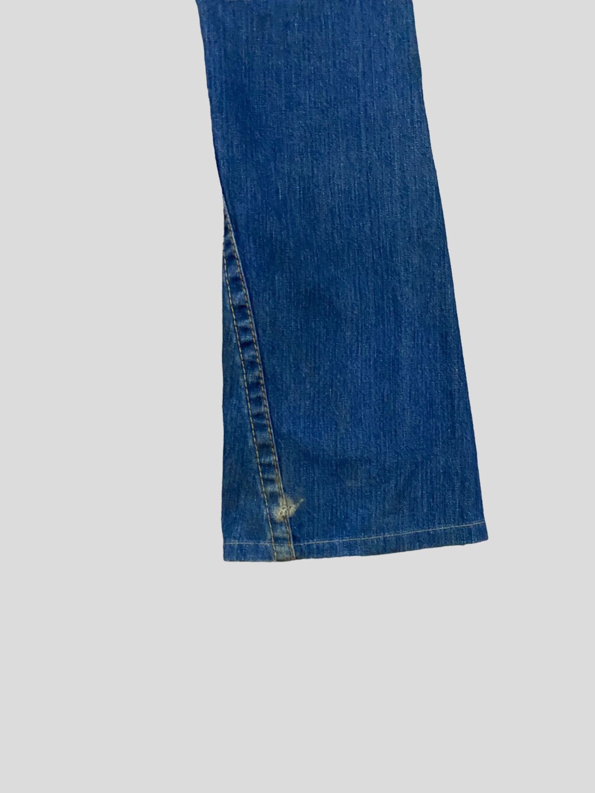 True Religion FLARE JEANS TRUE RELIGION JOEY SECTION DISTRESSED DENIM Size US 27 - 10 Thumbnail