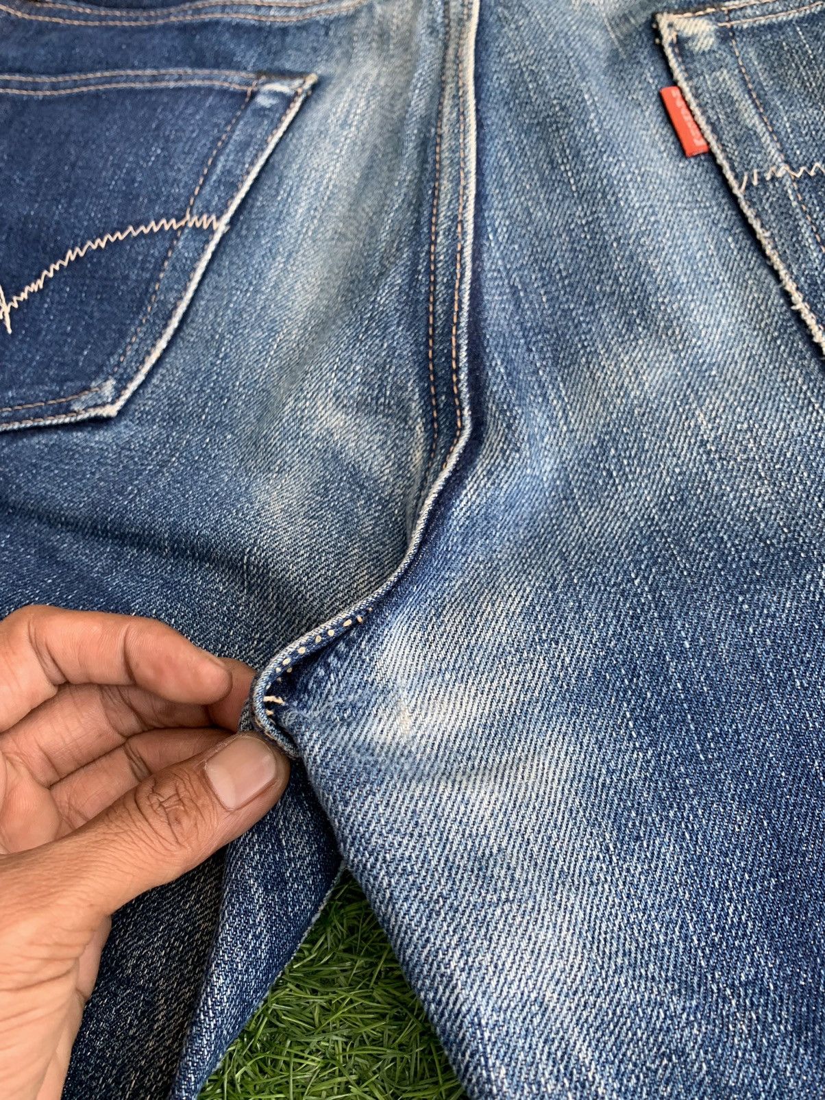 Japanese Brand Vintage HRM Distressed Selvedge Denim Jeans Size US 34 / EU 50 - 10 Thumbnail