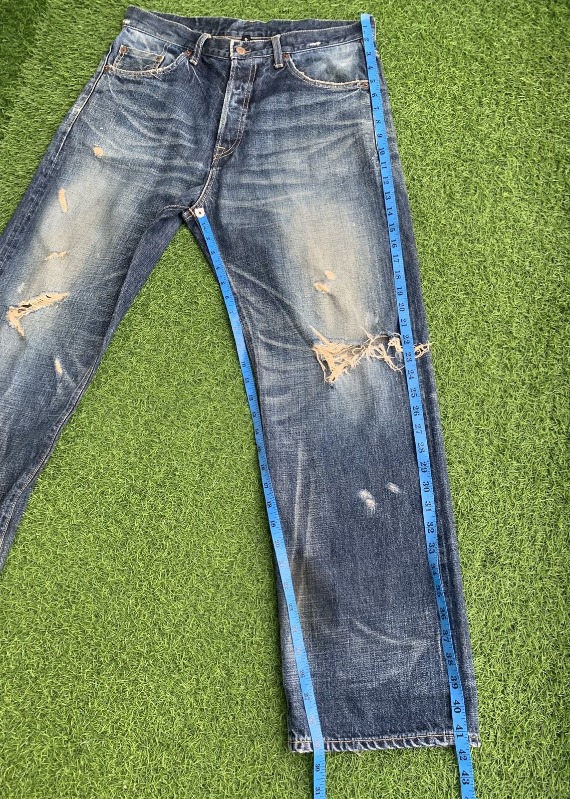 Japanese Brand Japanese brand Glamb Distressed denim Jeans size 32 Size US 33 - 17 Thumbnail