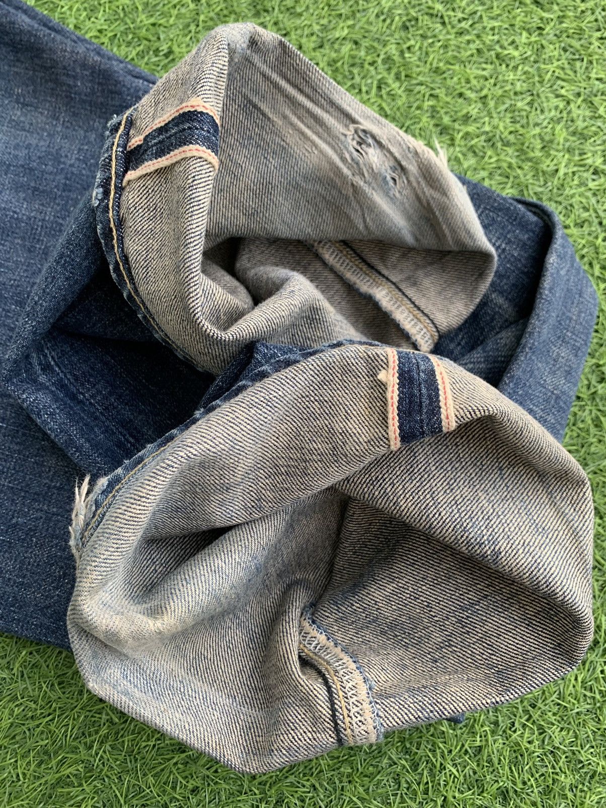 Japanese Brand Japanese brand Glamb Distressed denim Jeans size 32 Size US 33 - 18 Thumbnail