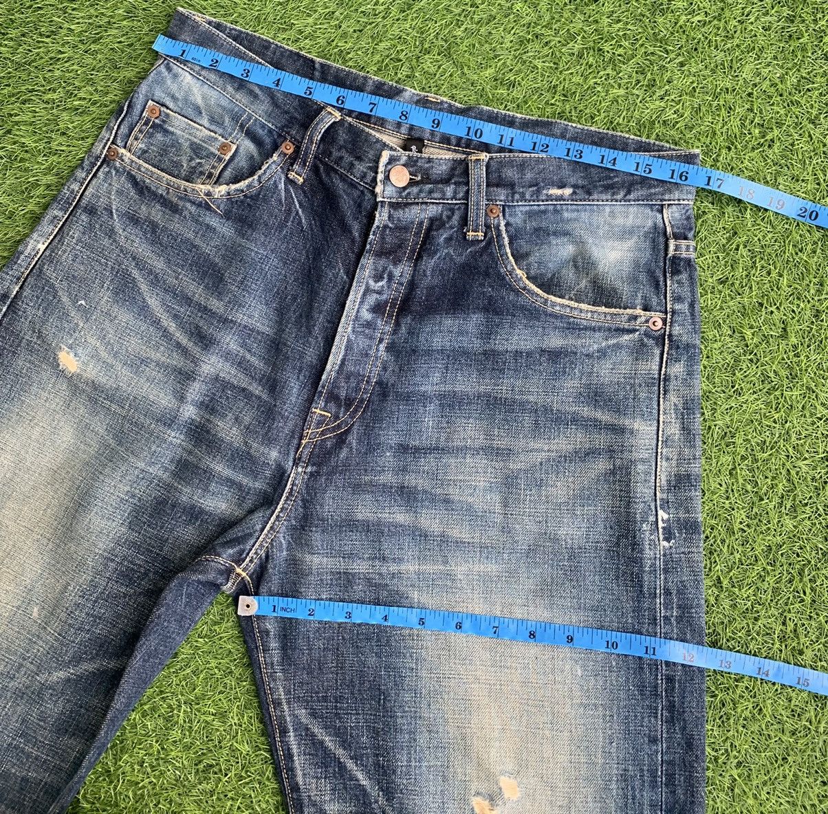 Japanese Brand Japanese brand Glamb Distressed denim Jeans size 32 Size US 33 - 13 Thumbnail