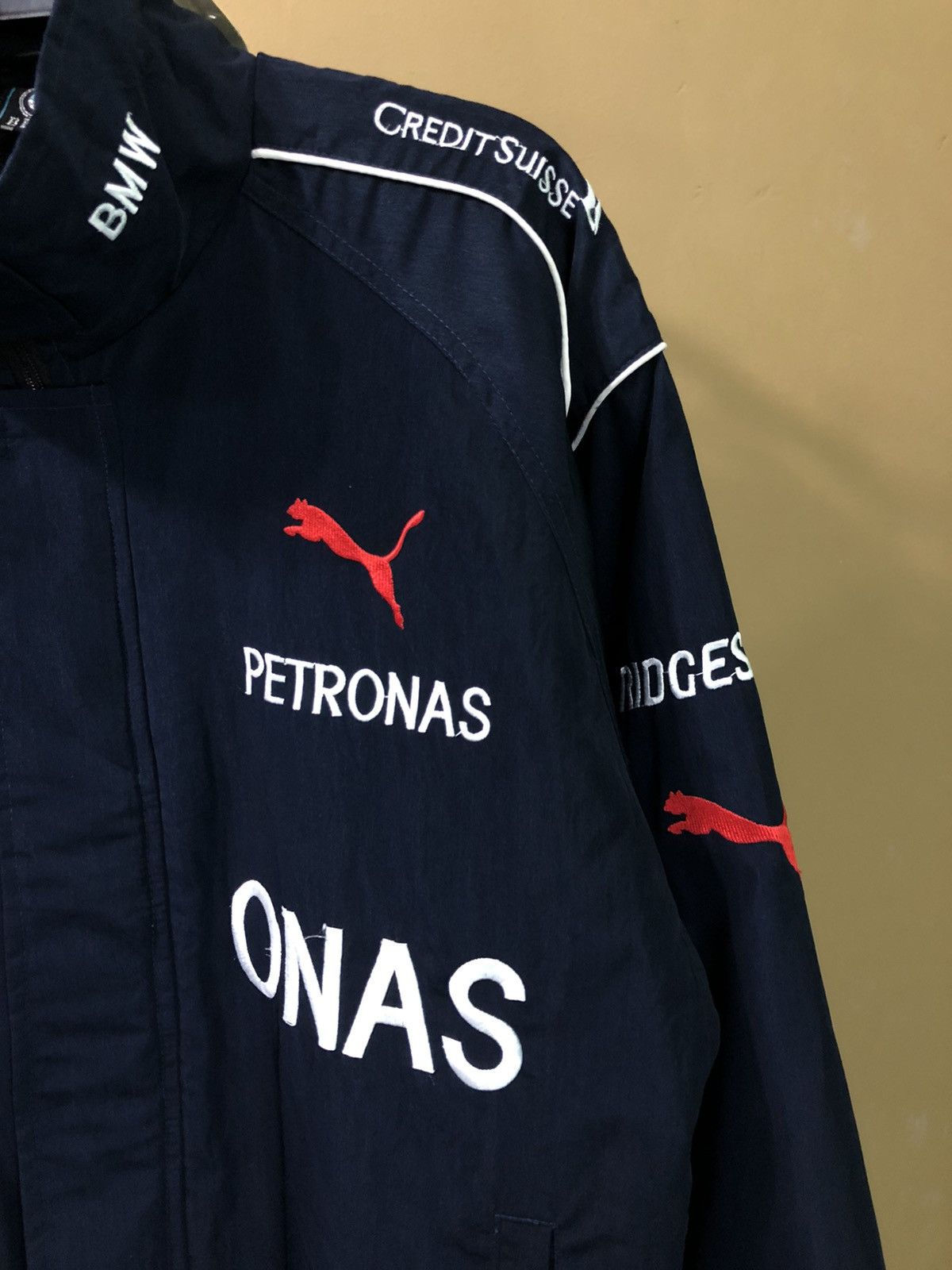 BMW BMW Petronas Sauber F1 Racing Team Jacket Size US L / EU 52-54 / 3 - 3 Thumbnail