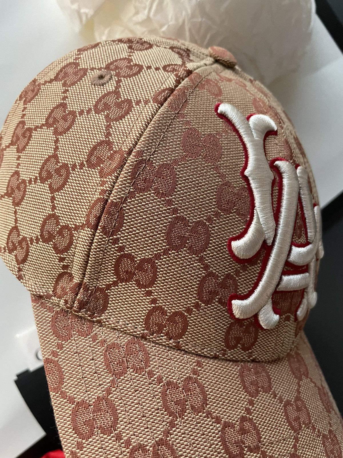 Gucci × MLB Super Runway Limited Edition Gucci x LA Dodgers GG Logo Hat Size ONE SIZE - 10 Thumbnail
