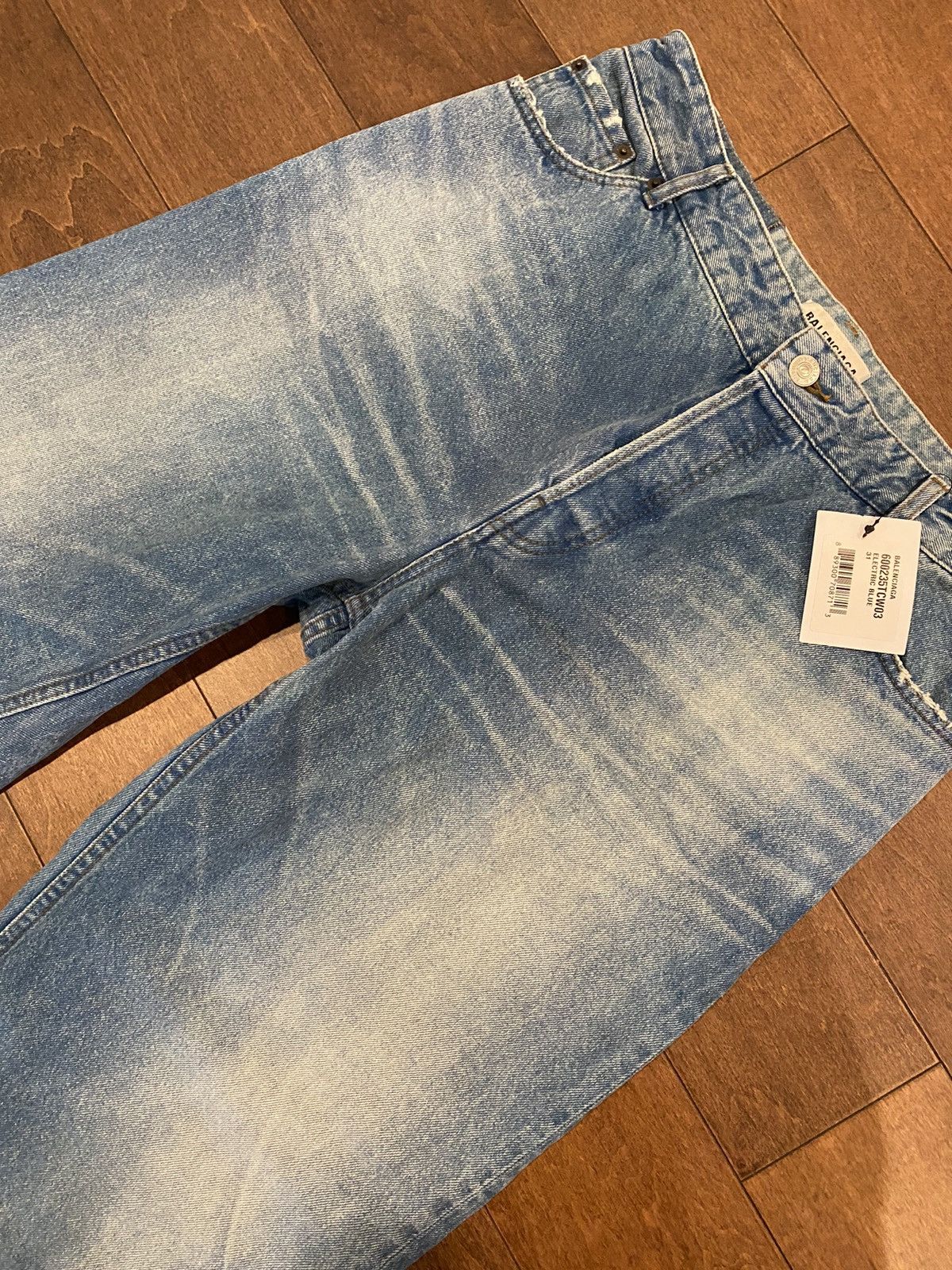 Balenciaga Wide-leg cropped jeans