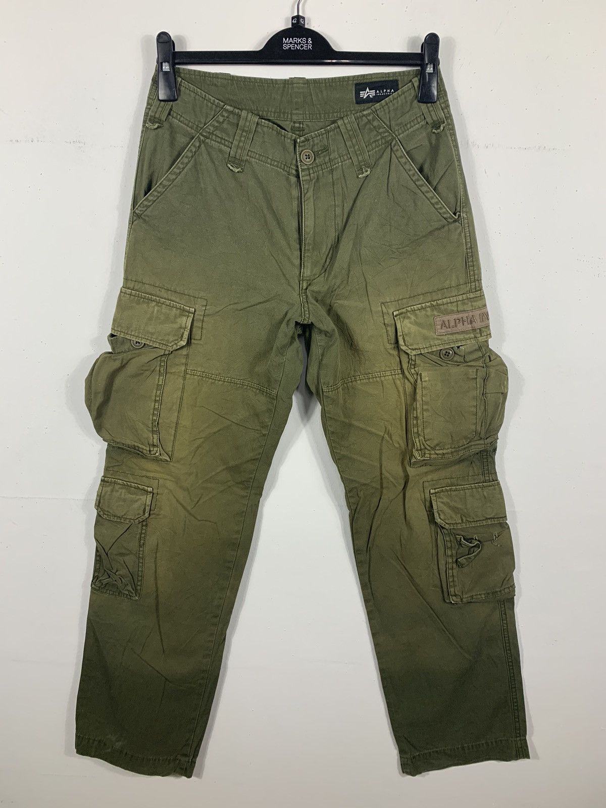 image of Sun Faded Alpha Industries Cargo Pants in Faded Green, Men's (Size 28)