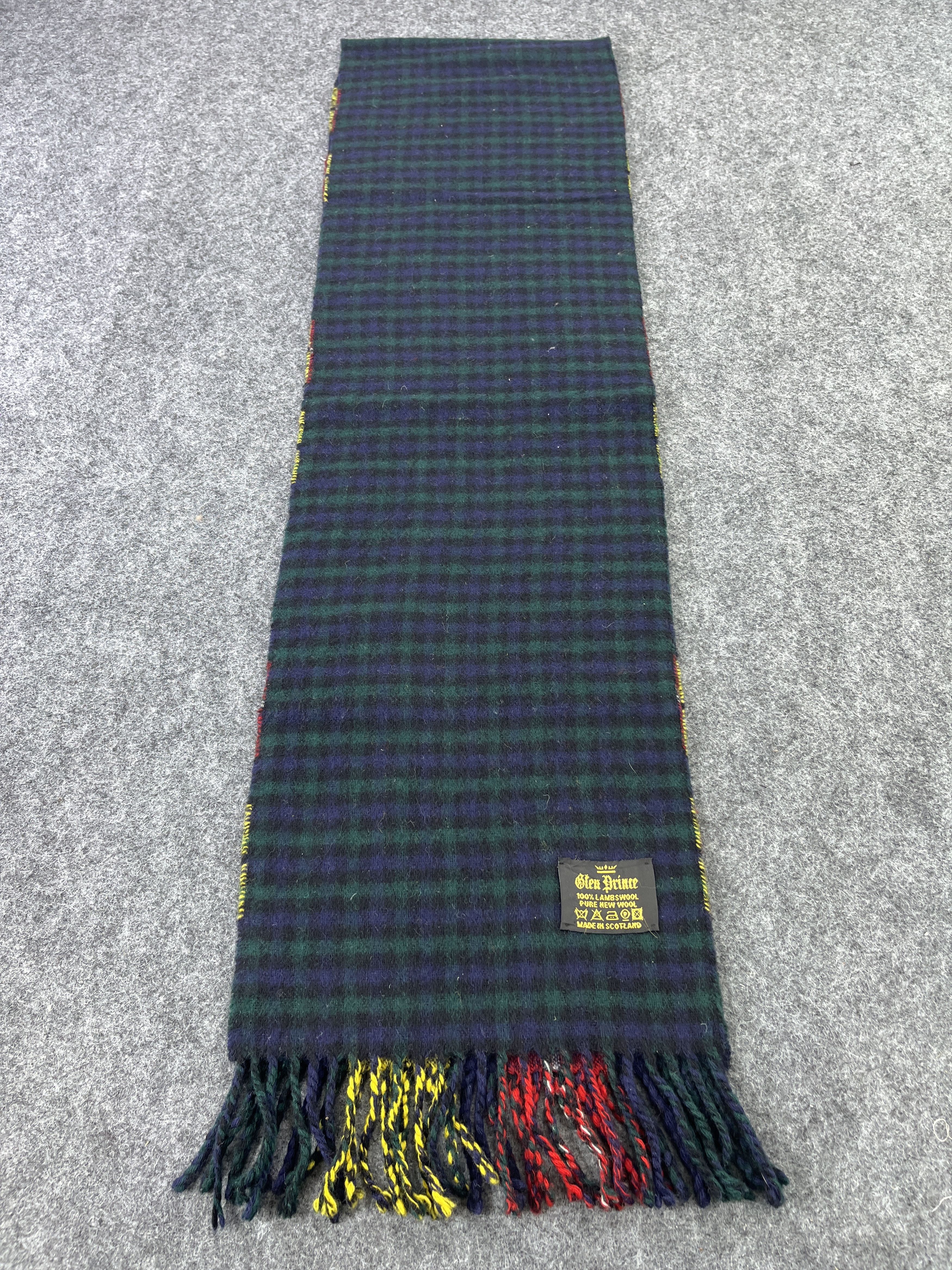 Vintage GLEN PRINCE SCARVES / MUFFLER / NECKWEAR T294 Size ONE SIZE - 5 Thumbnail