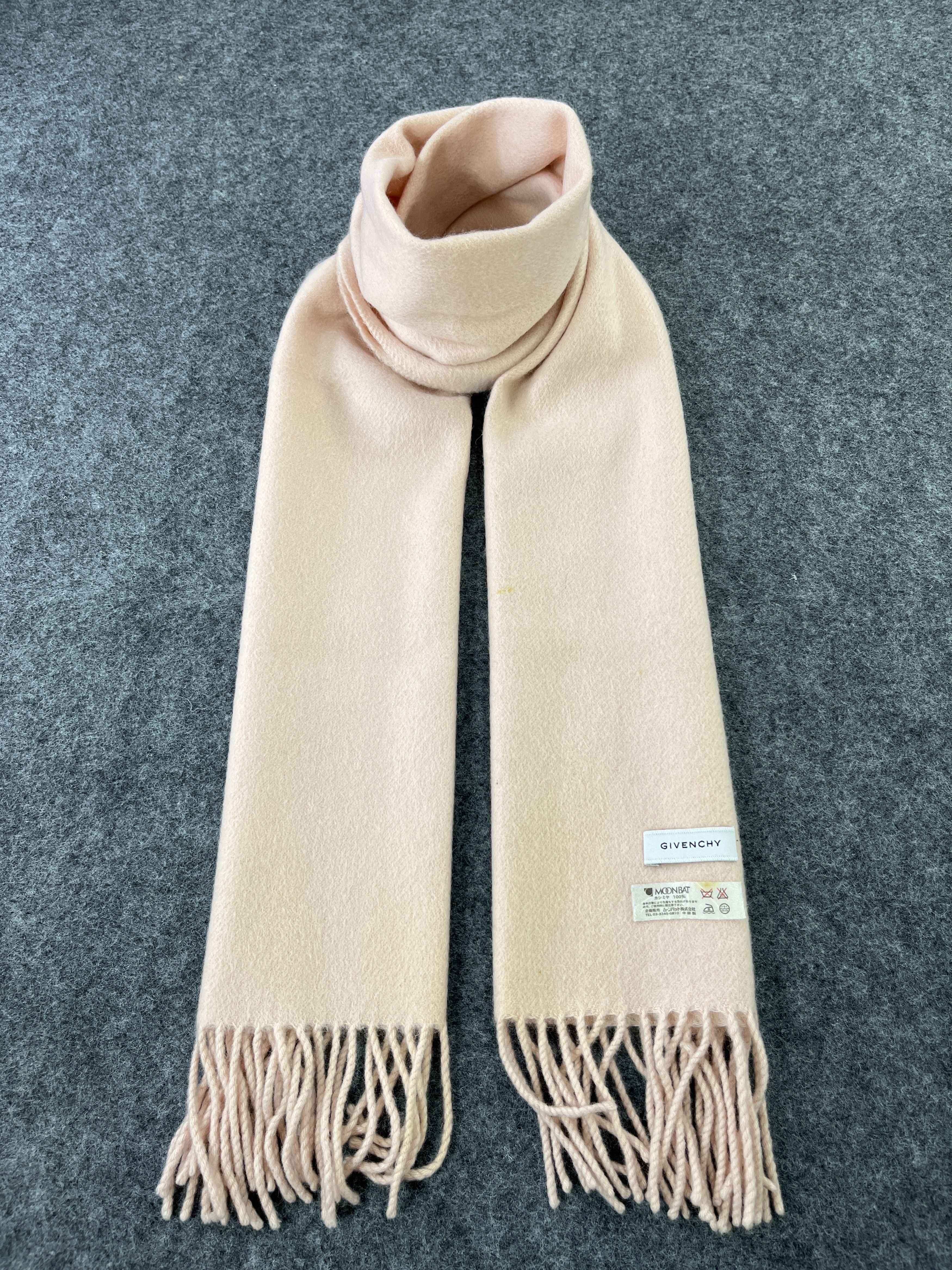 Vintage GIVENCHY PINK SCARVES / MUFFLER / NECKWEAR T249 Size ONE SIZE - 1 Thumbnail