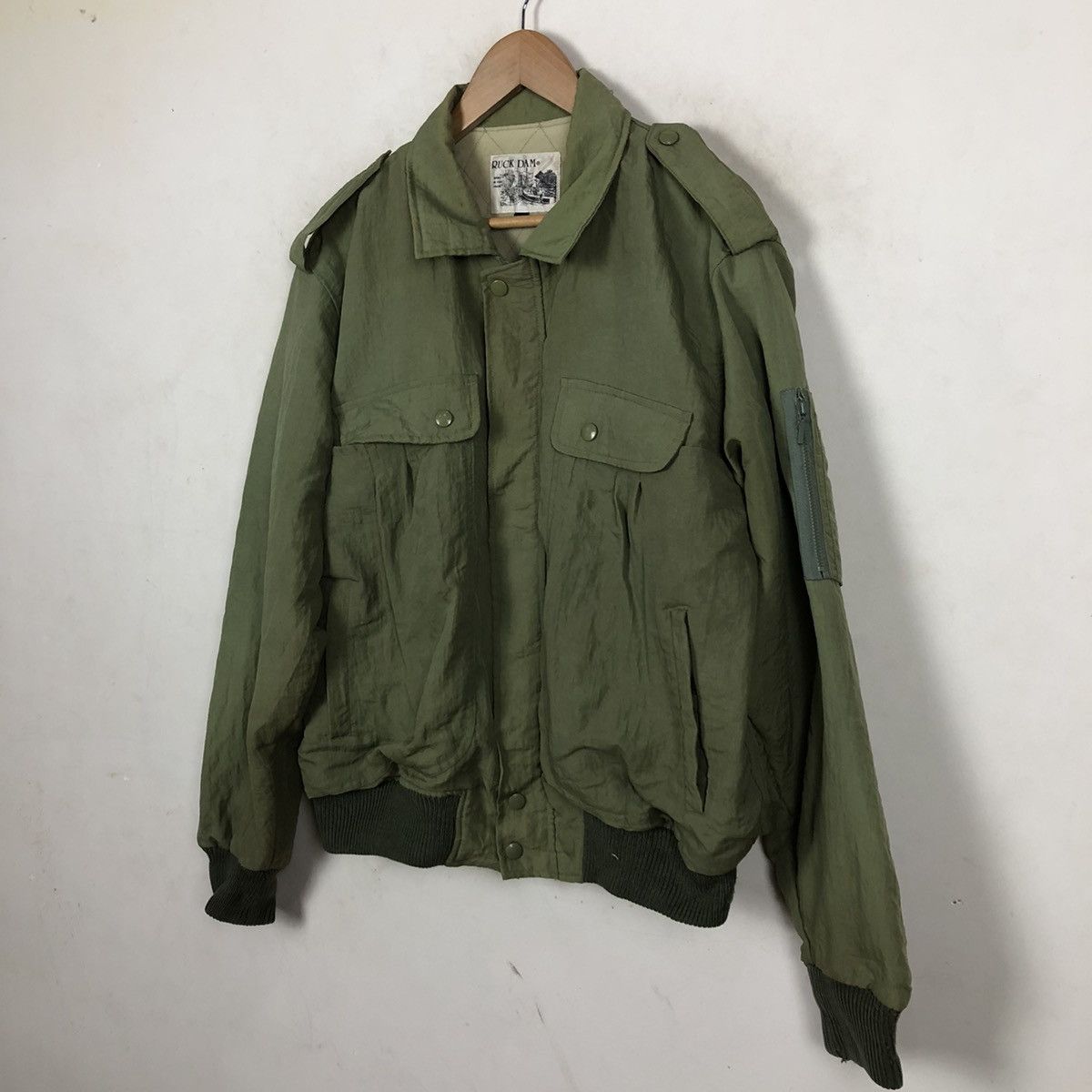 Japanese Brand VINTAGE MILITARY RUCK DAM BOMBER JACKET Size US L / EU 52-54 / 3 - 2 Thumbnail