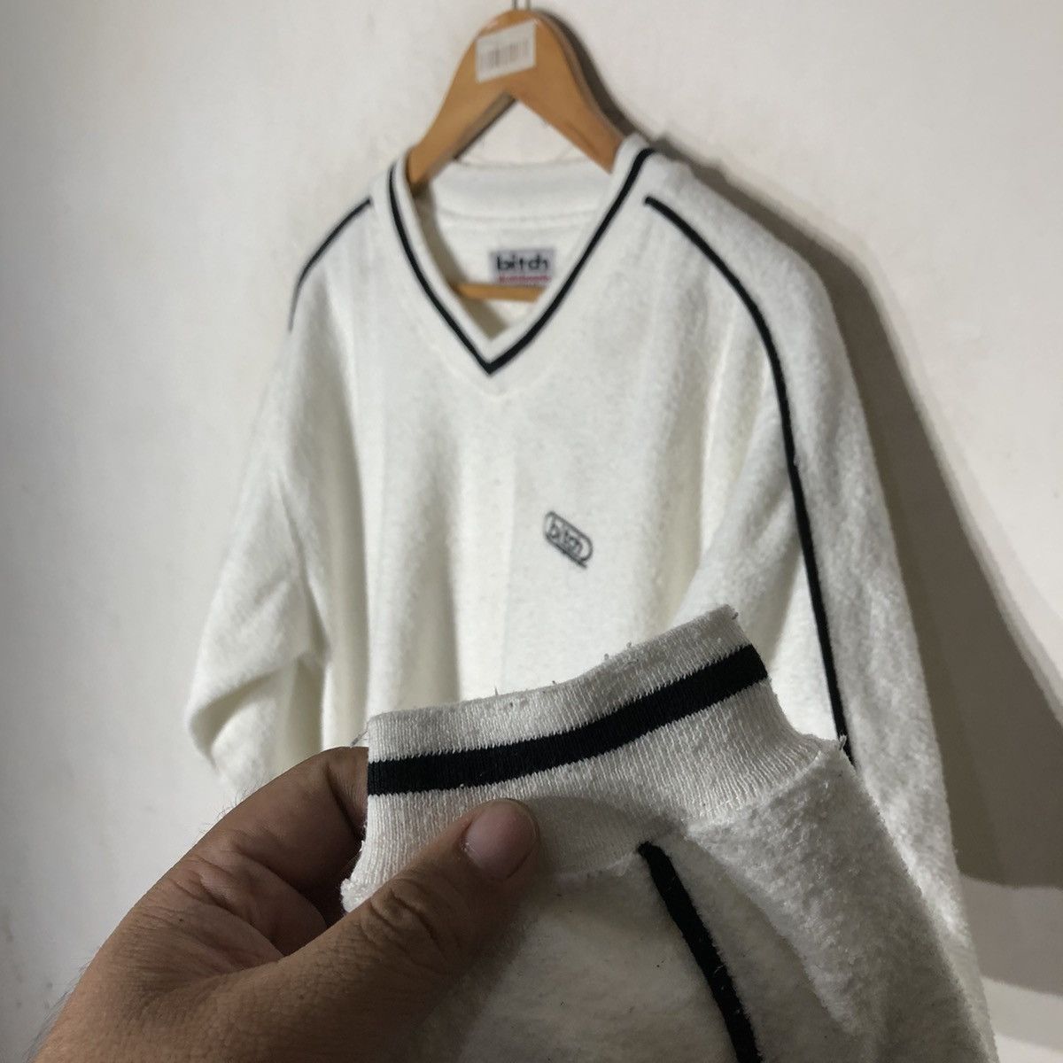 Japanese Brand BITCH SKATEBOARDS SWEATSHIRT Size US L / EU 52-54 / 3 - 5 Thumbnail
