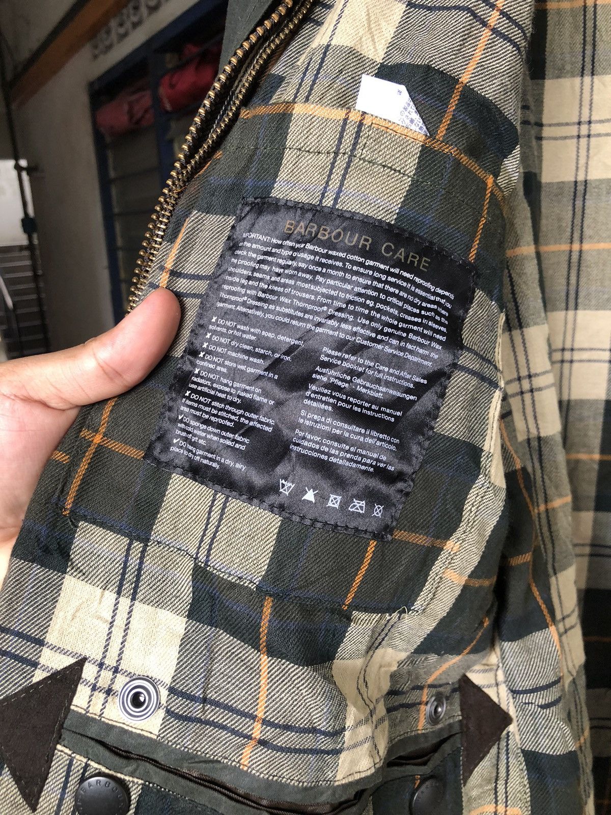 Barbour Vintage Barbour Waxed Tartan Green Parka Jacket Size US M / EU 48-50 / 2 - 18 Thumbnail