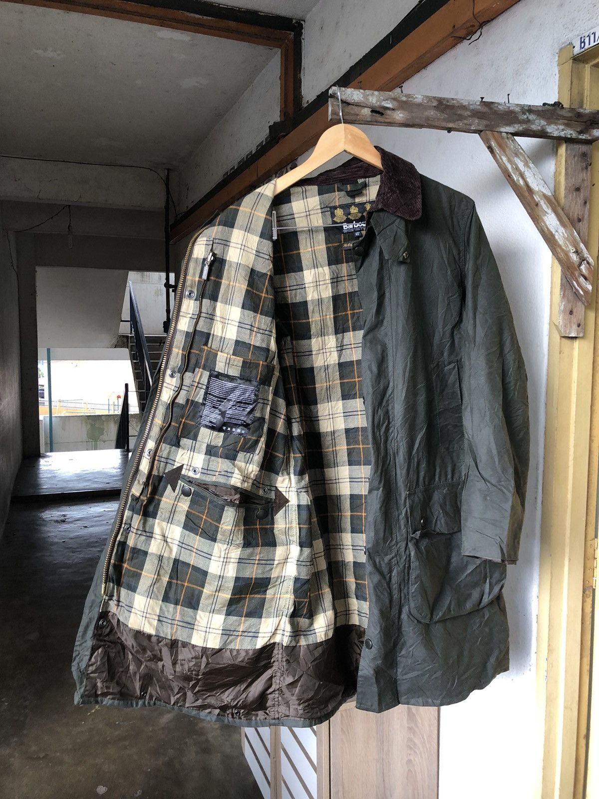 Barbour Vintage Barbour Waxed Tartan Green Parka Jacket Size US M / EU 48-50 / 2 - 20 Thumbnail