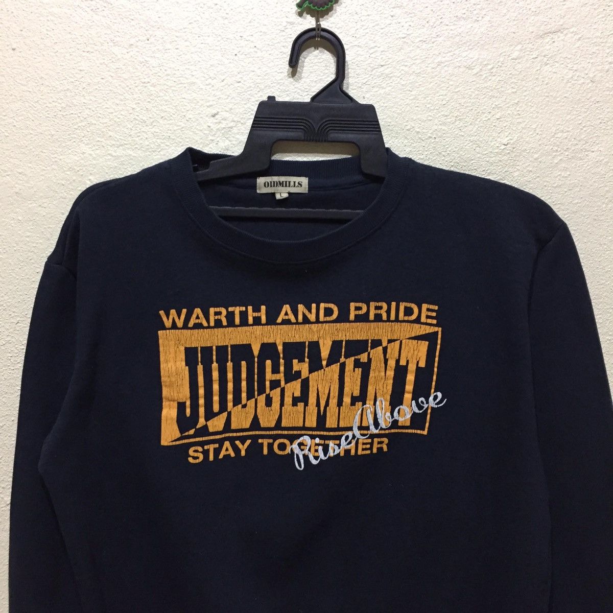 Japanese Brand oldmilis Sweatshirt size L Size US L / EU 52-54 / 3 - 5 Thumbnail