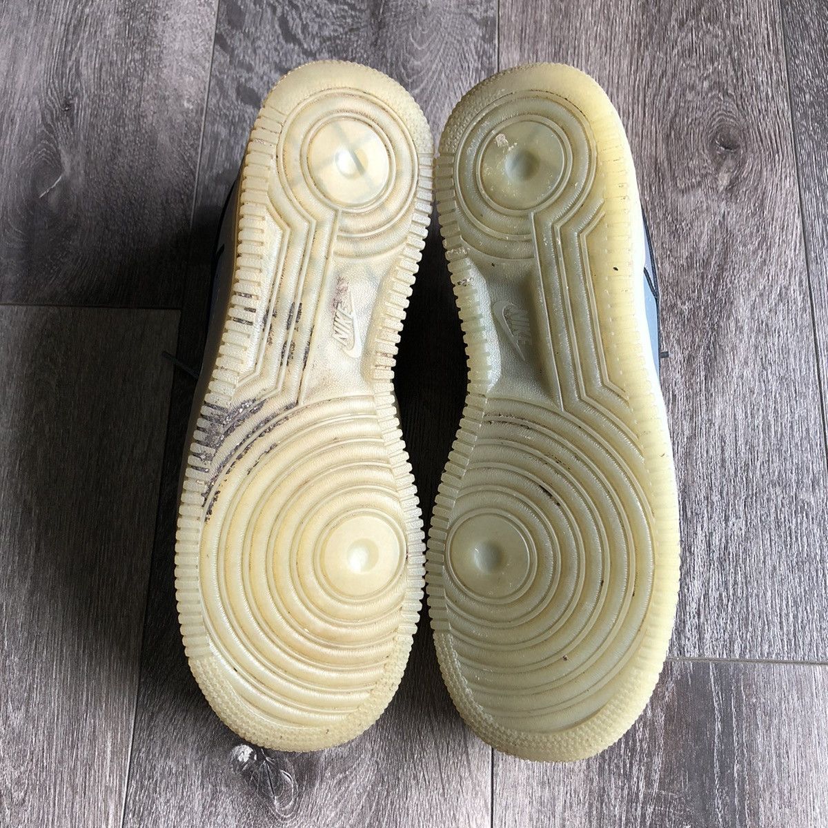 Nike Vintage Nike Air Force 1 Low 07 LV8 Iridescent Shoes Size US 8.5 / EU 41-42 - 5 Thumbnail