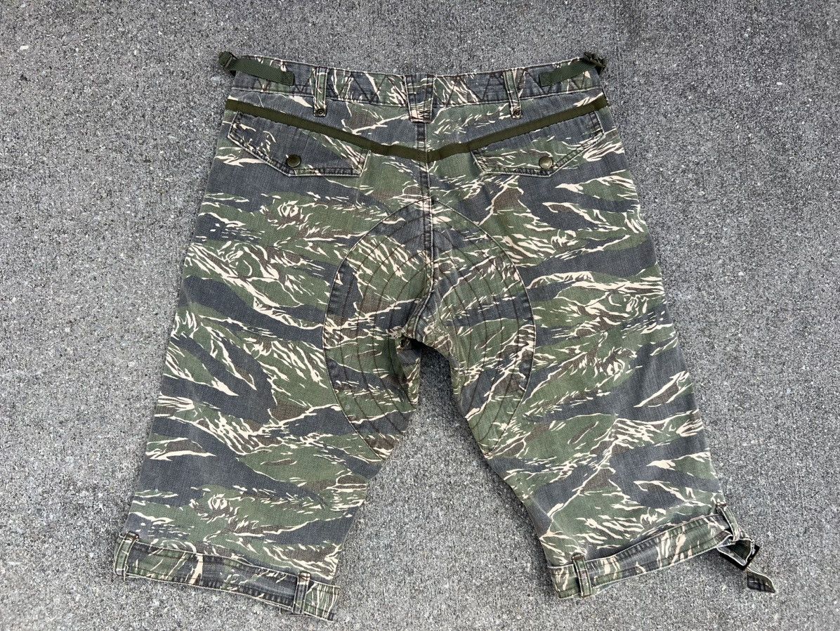 Vintage Vintage Men’s Bigi Tiger Stripes Camo Parachute Cargo Short Size US 31 - 5 Thumbnail