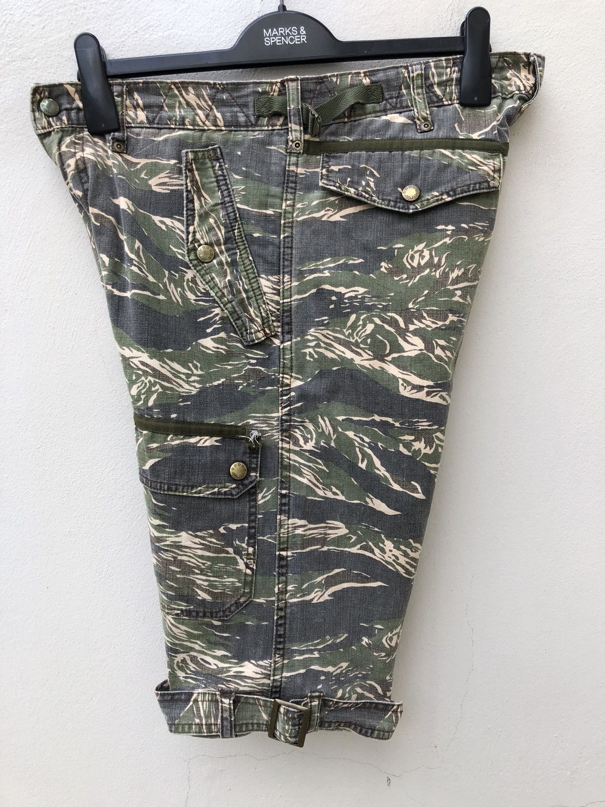 Vintage Vintage Men’s Bigi Tiger Stripes Camo Parachute Cargo Short Size US 31 - 14 Thumbnail
