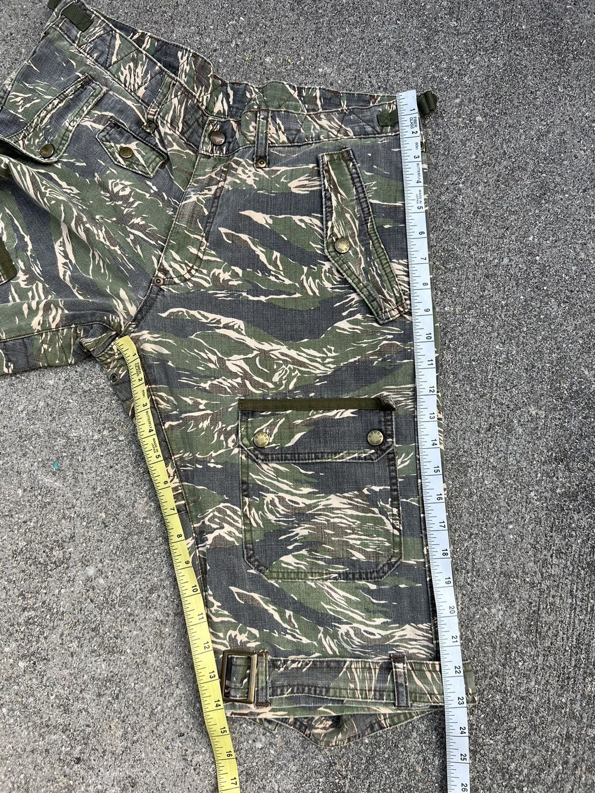 Vintage Vintage Men’s Bigi Tiger Stripes Camo Parachute Cargo Short Size US 31 - 4 Thumbnail