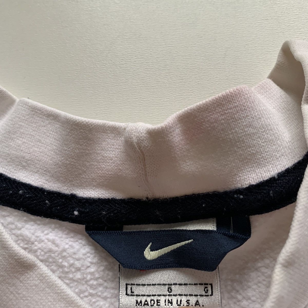Nike × Vintage Vintage 90s Nike embroidered swoosh Crewneck white Size US L / EU 52-54 / 3 - 6 Thumbnail
