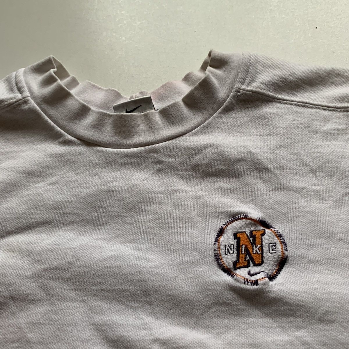 Nike × Vintage Vintage 90s Nike embroidered swoosh Crewneck white Size US L / EU 52-54 / 3 - 2 Thumbnail