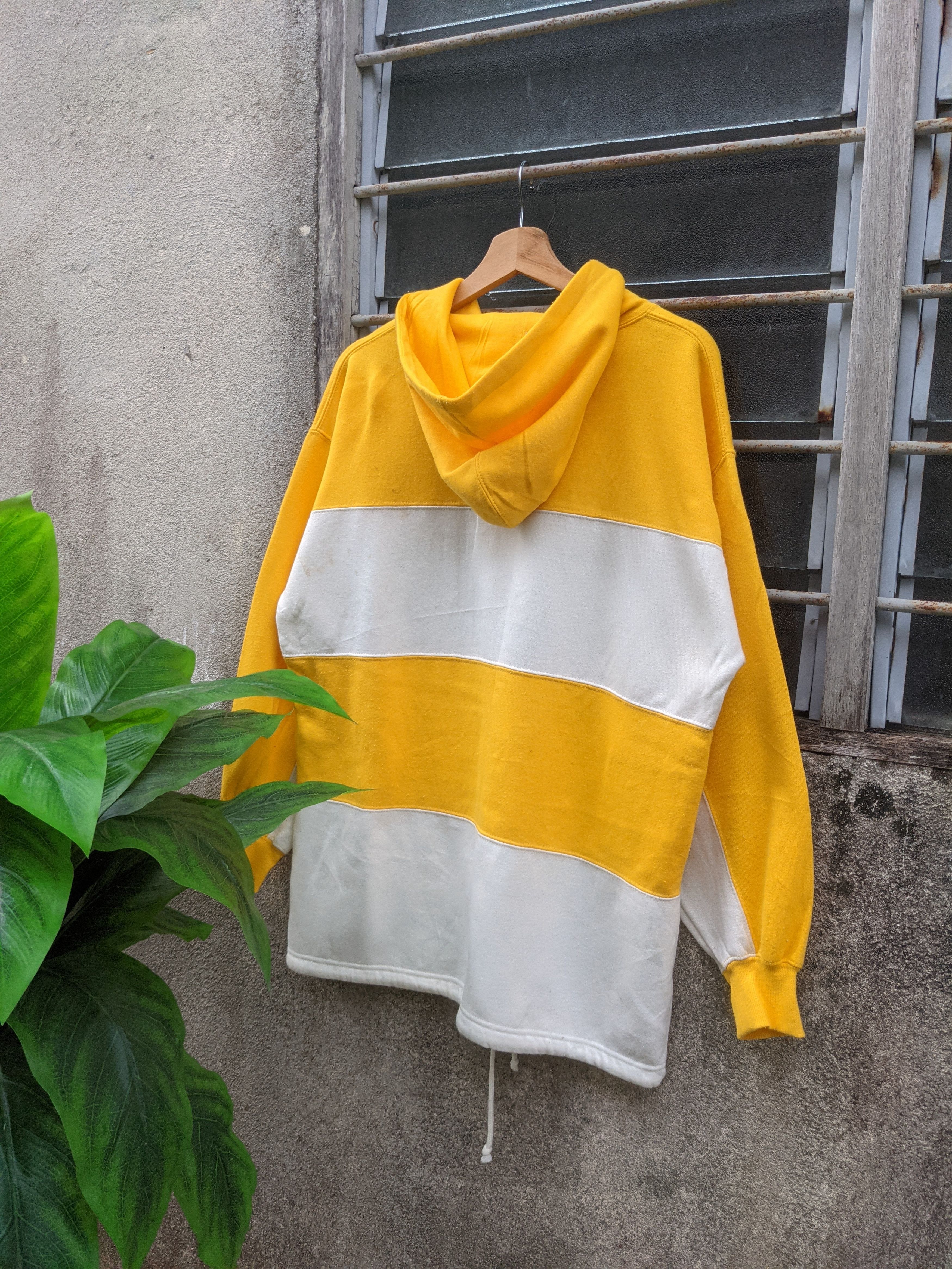 Calvin Klein ⚡️Steals⚡️ Vintage Calvin Klein Striped Hoodies Size US L / EU 52-54 / 3 - 2 Thumbnail