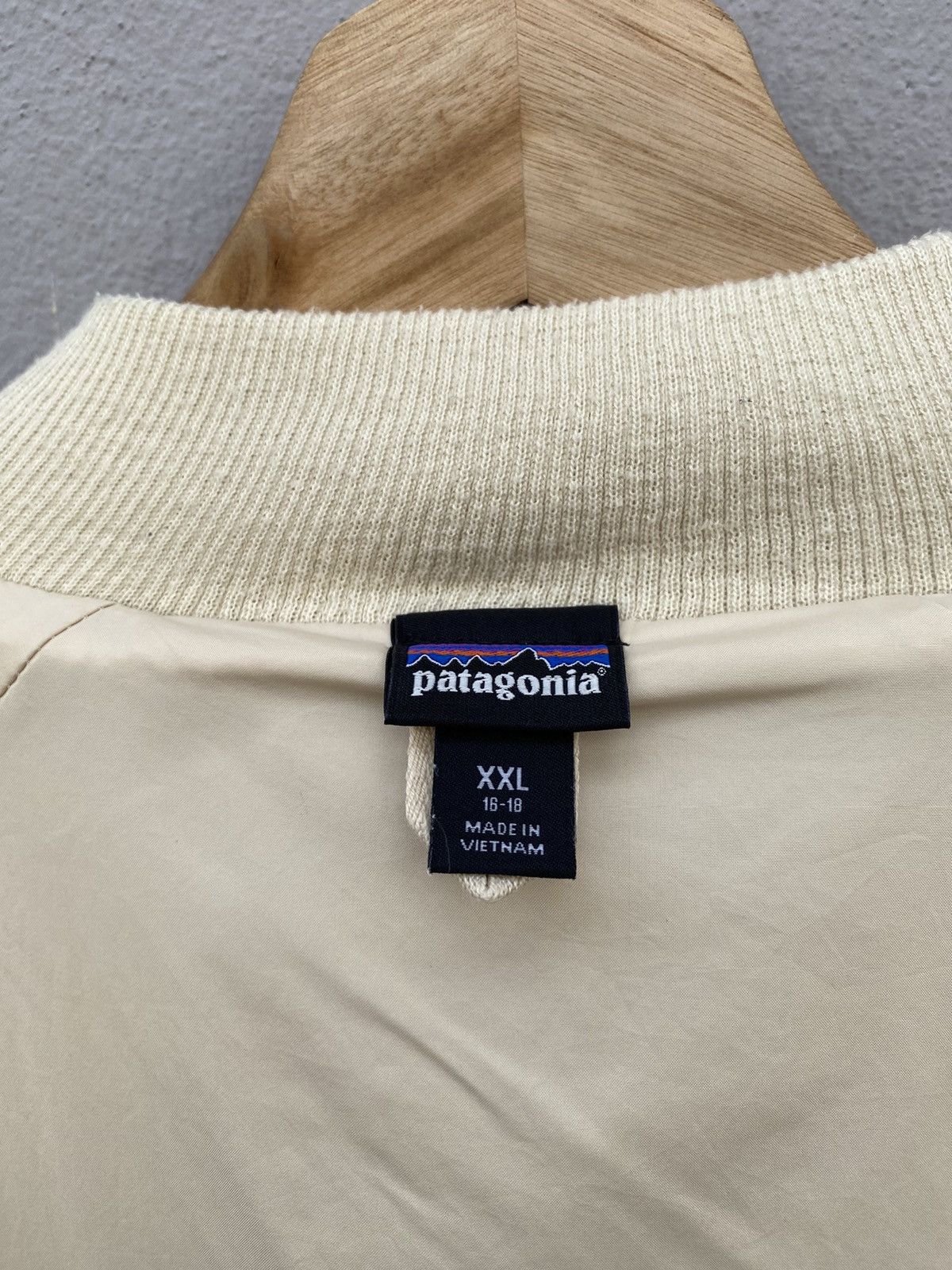 Patagonia PATAGONIA Deep Pile Sherpa Reversible Bomber Jacket Size S / US 4 / IT 40 - 17 Thumbnail