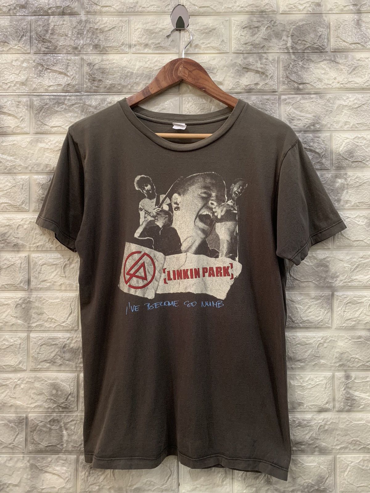 image of Band Tees x Rock Band Vintage Linkin Park T-Shirt in Faded Black, Men's (Size Medium)