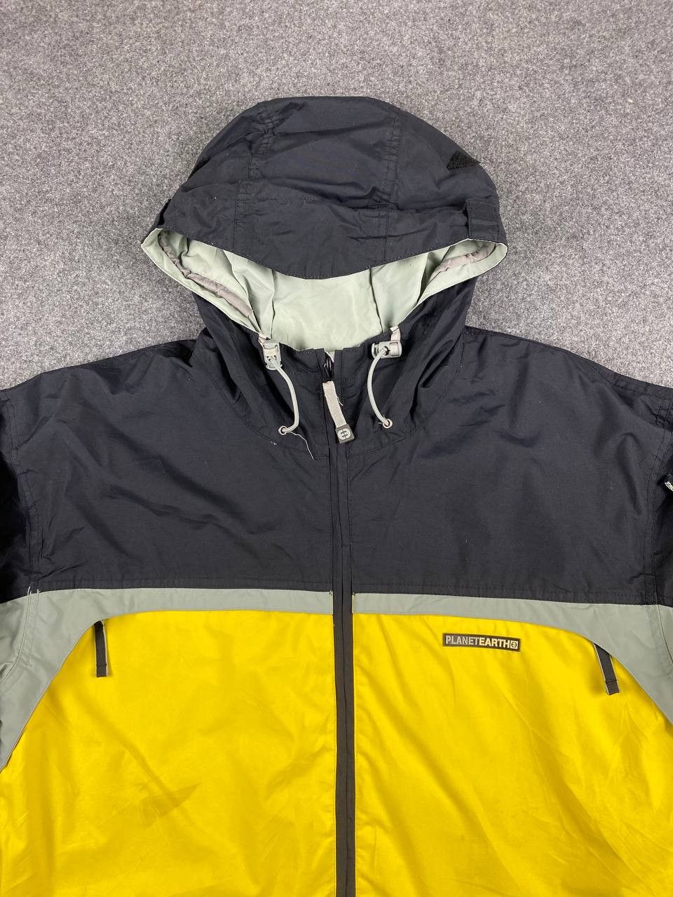 Japanese Brand planet earth waterproof ski jacket nice design Size US L / EU 52-54 / 3 - 2 Thumbnail
