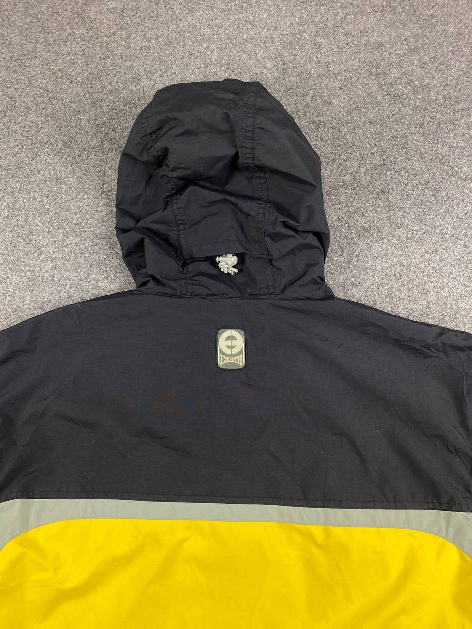 Japanese Brand planet earth waterproof ski jacket nice design Size US L / EU 52-54 / 3 - 13 Thumbnail