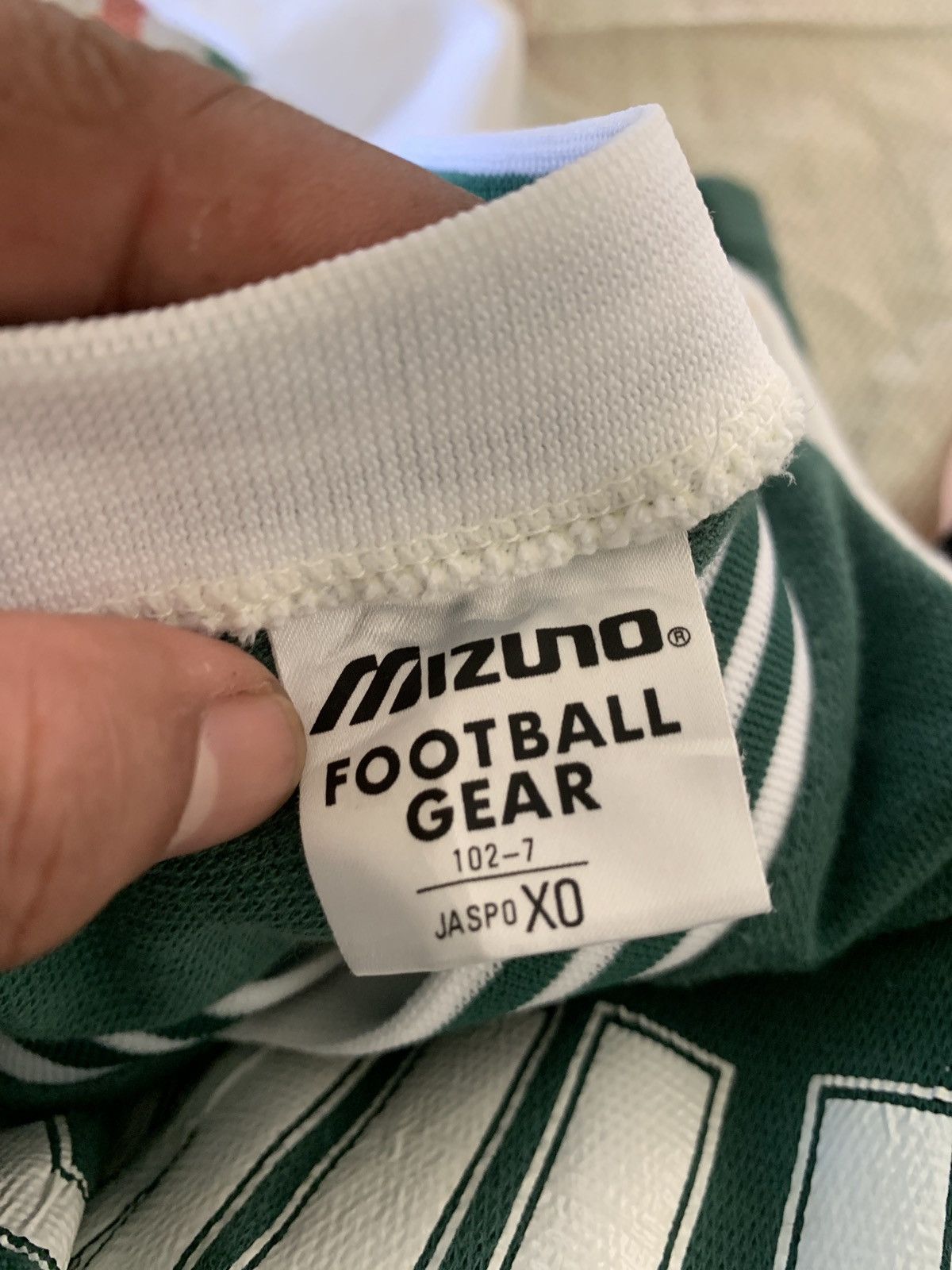 Mizuno Vintage Mizuno “Yomiuri” football gear Size US L / EU 52-54 / 3 - 9 Thumbnail