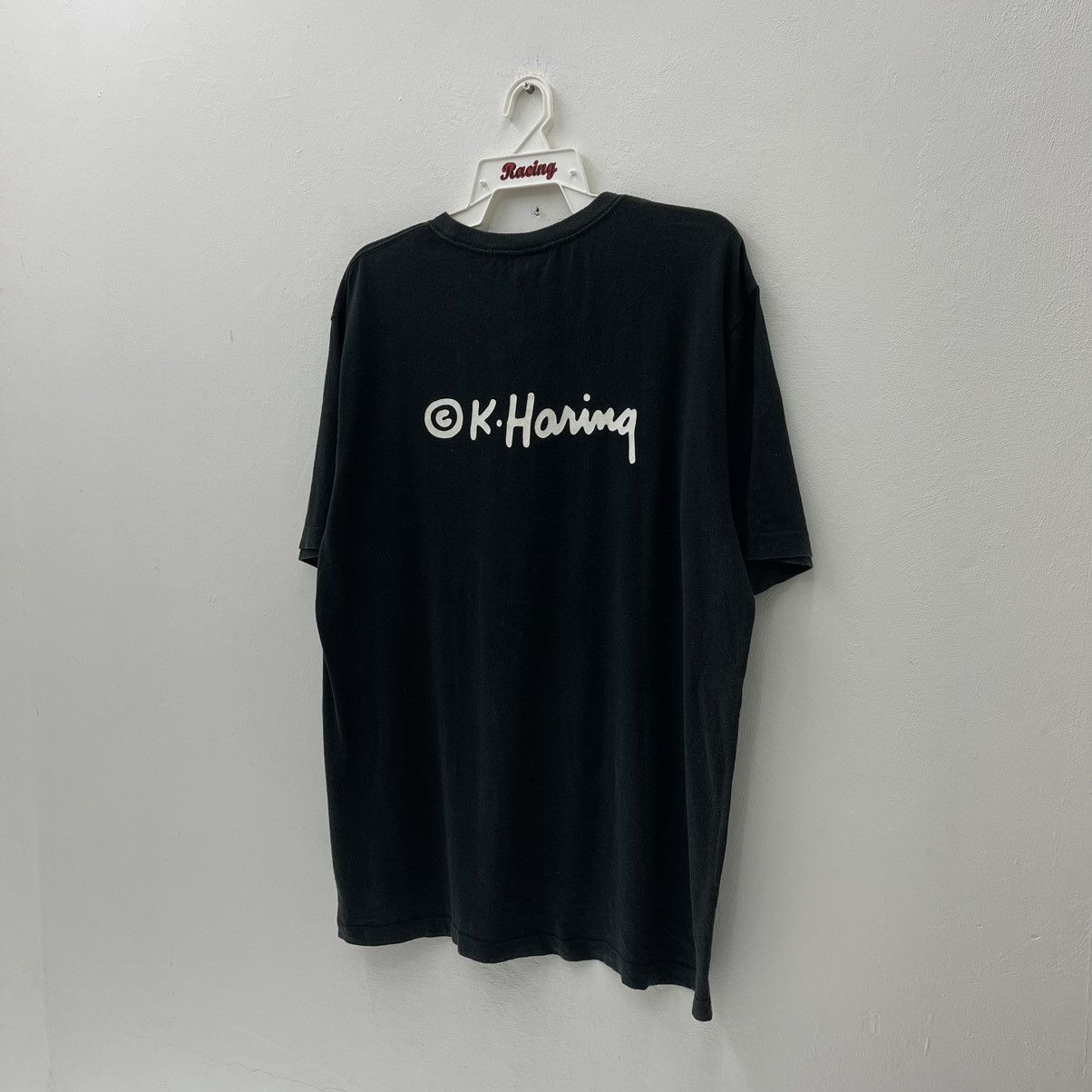 Keith Haring Keith Haring Uniqlo T-Shirt Nice Design Size US XL / EU 56 / 4 - 5 Thumbnail