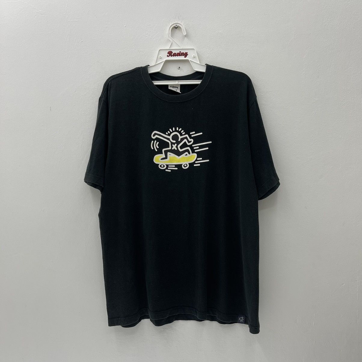 Keith Haring Keith Haring Uniqlo T-Shirt Nice Design Size US XL / EU 56 / 4 - 1 Thumbnail