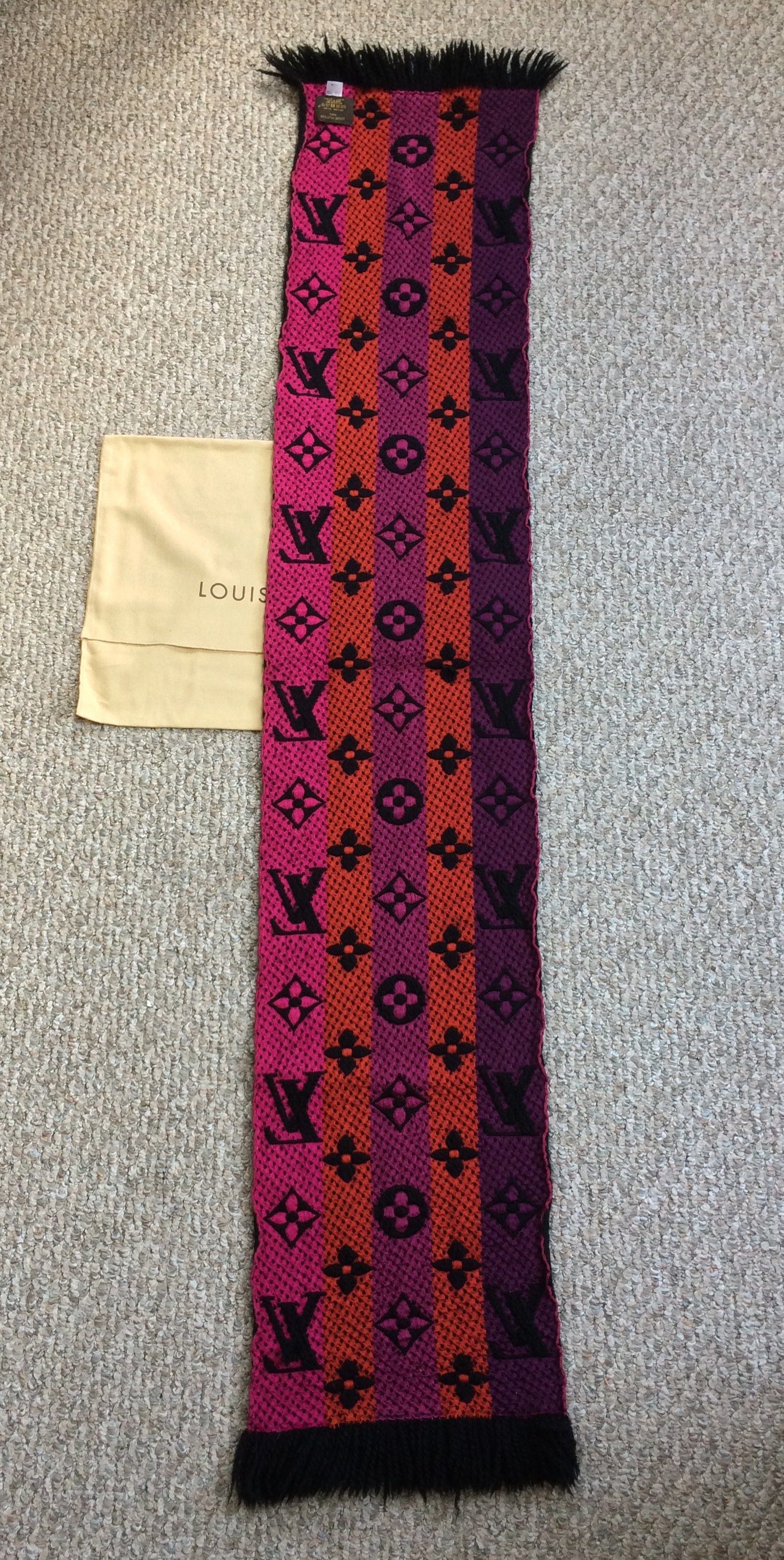 Louis Vuitton Louis Vuitton Logomania Multicolor Monogram Scarf Size ONE SIZE - 8 Thumbnail