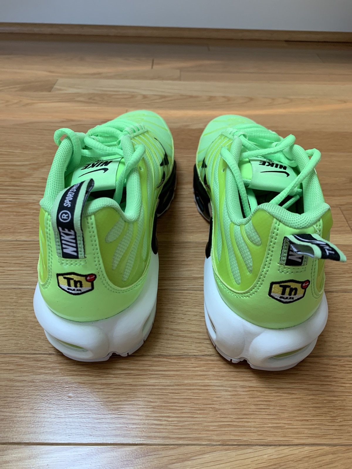 Nike Air Max Plus Premium Overbranding - Lime Blast 2018 Size US 9 / EU 42 - 3 Thumbnail