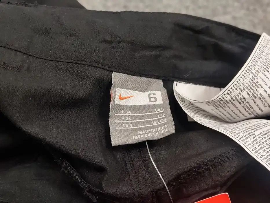 Nike New Vintage 90's Nike Cargo Black Baggy Women's Pants Size 27" / US 4 / IT 40 - 8 Thumbnail