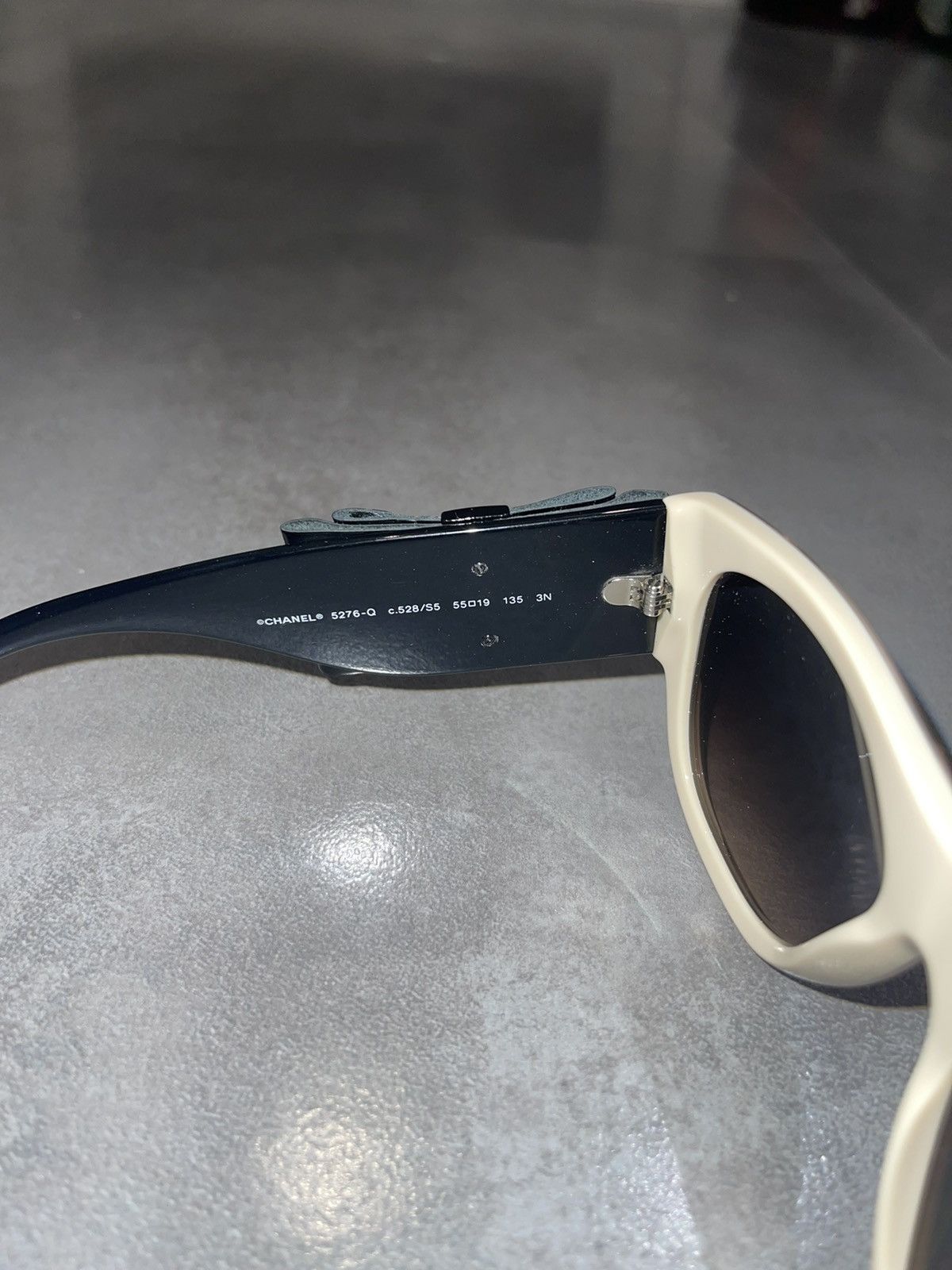 Chanel Chanel 5276-Q C.528/S5 Cream Black Sunglasses Size ONE SIZE - 13 Thumbnail